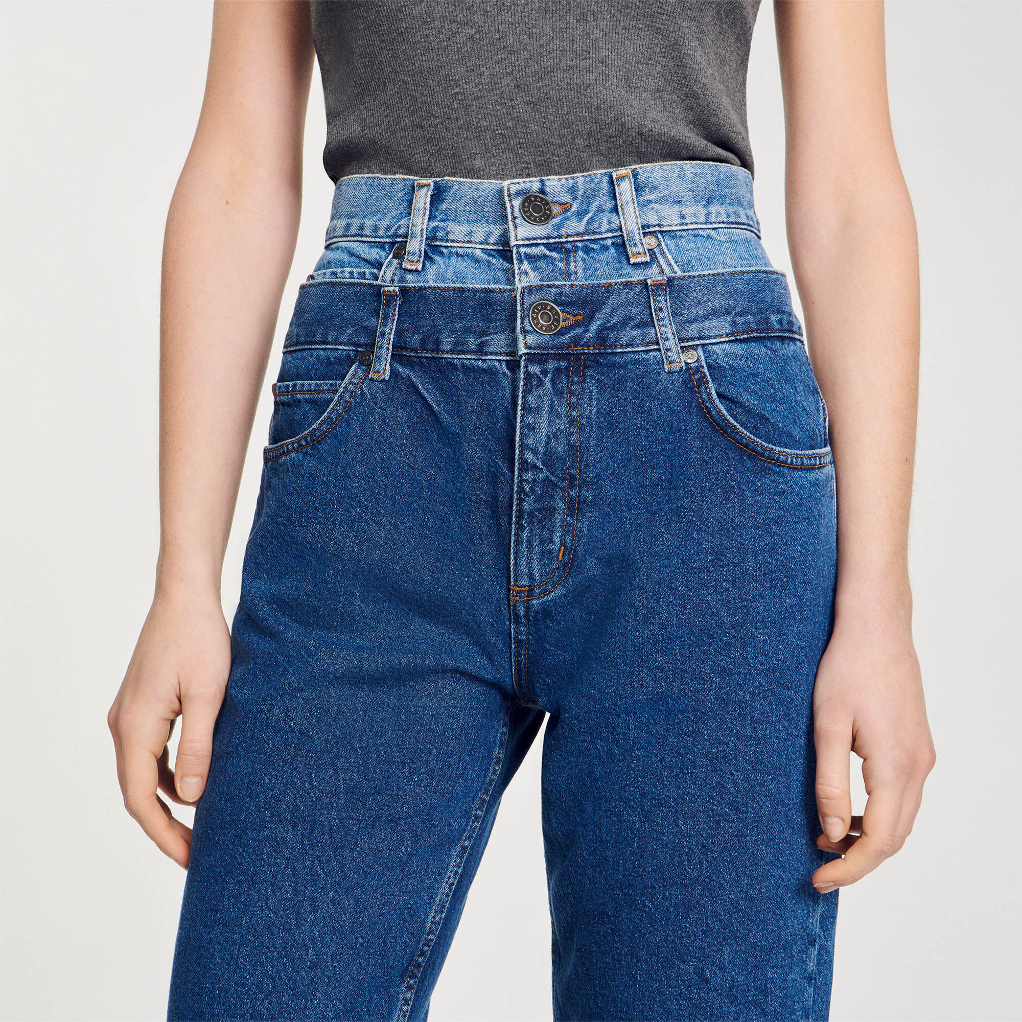 Trompe-l'oeil jeans in Momjeans pasvorm