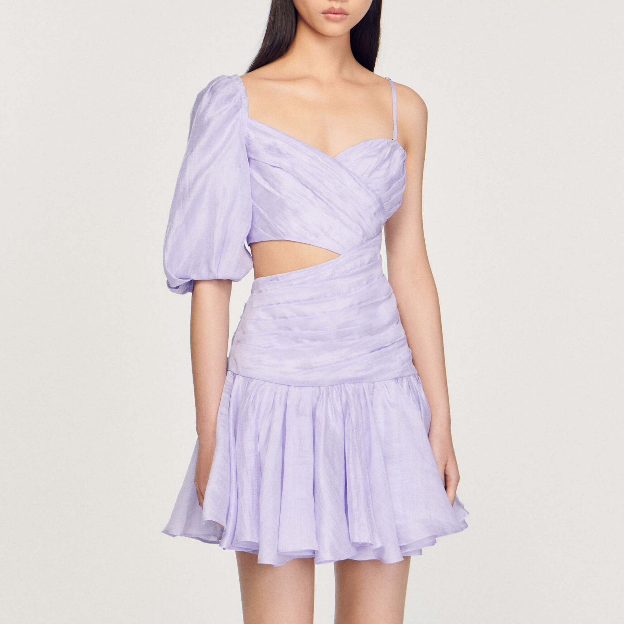 Asymmetrische gedrapeerde jurk