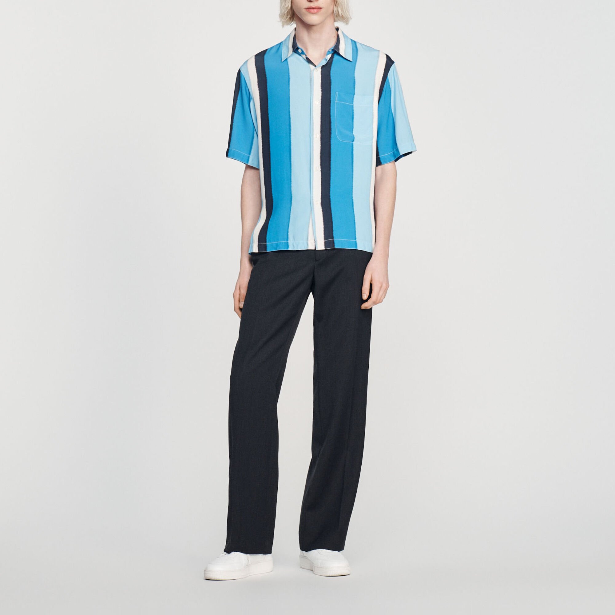 Soepelvallende strepenblouse, korte mouw