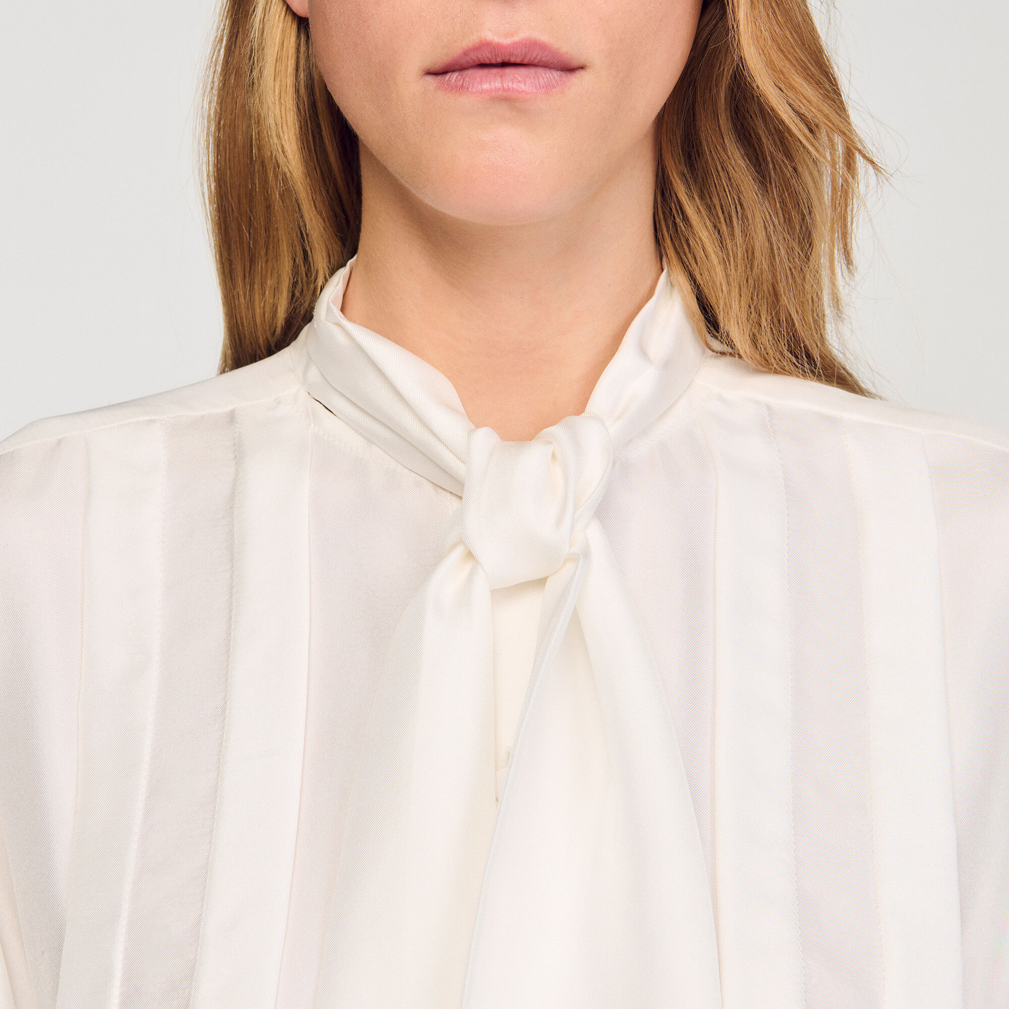 Zijden blouse met lavallière