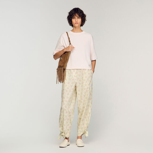 T-shirt met contrastafwerking