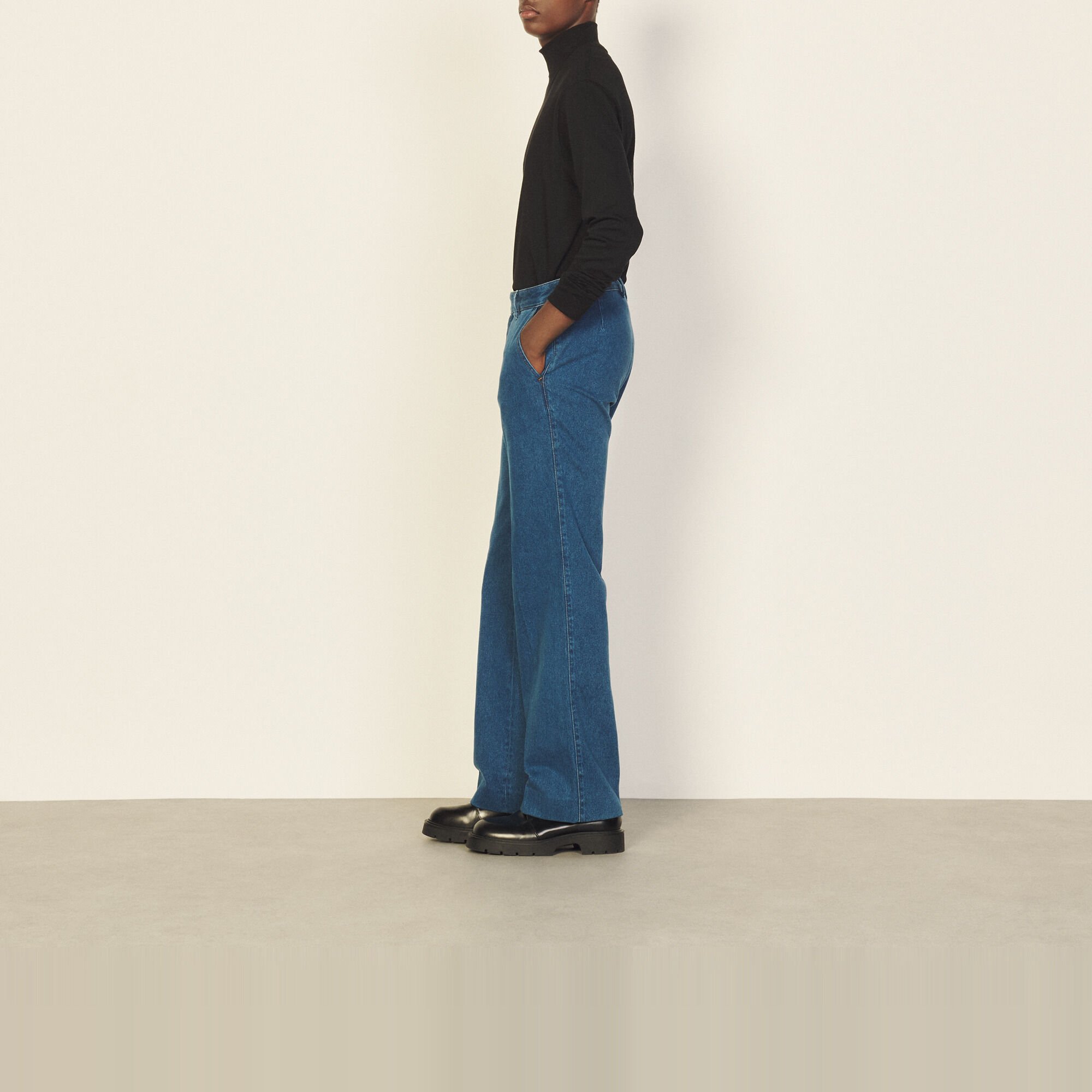 Jeansbroek licht uitlopend model