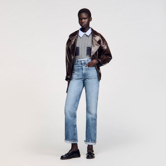 Verbleekte wijd uitlopende jeans