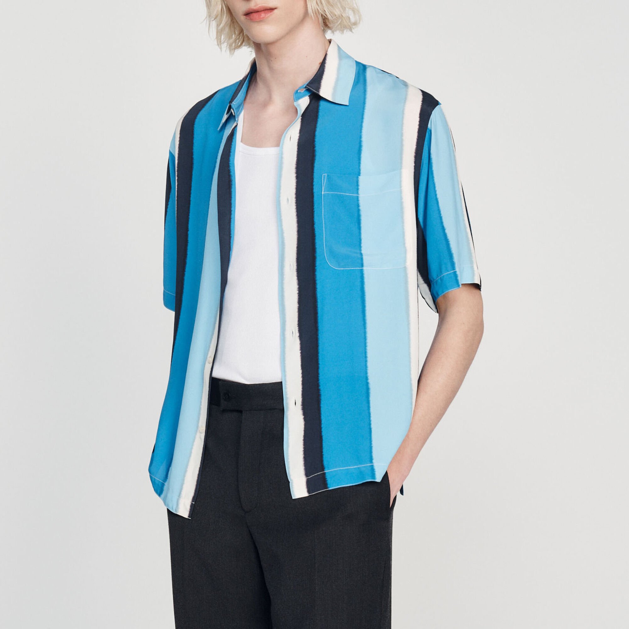 Soepelvallende strepenblouse, korte mouw