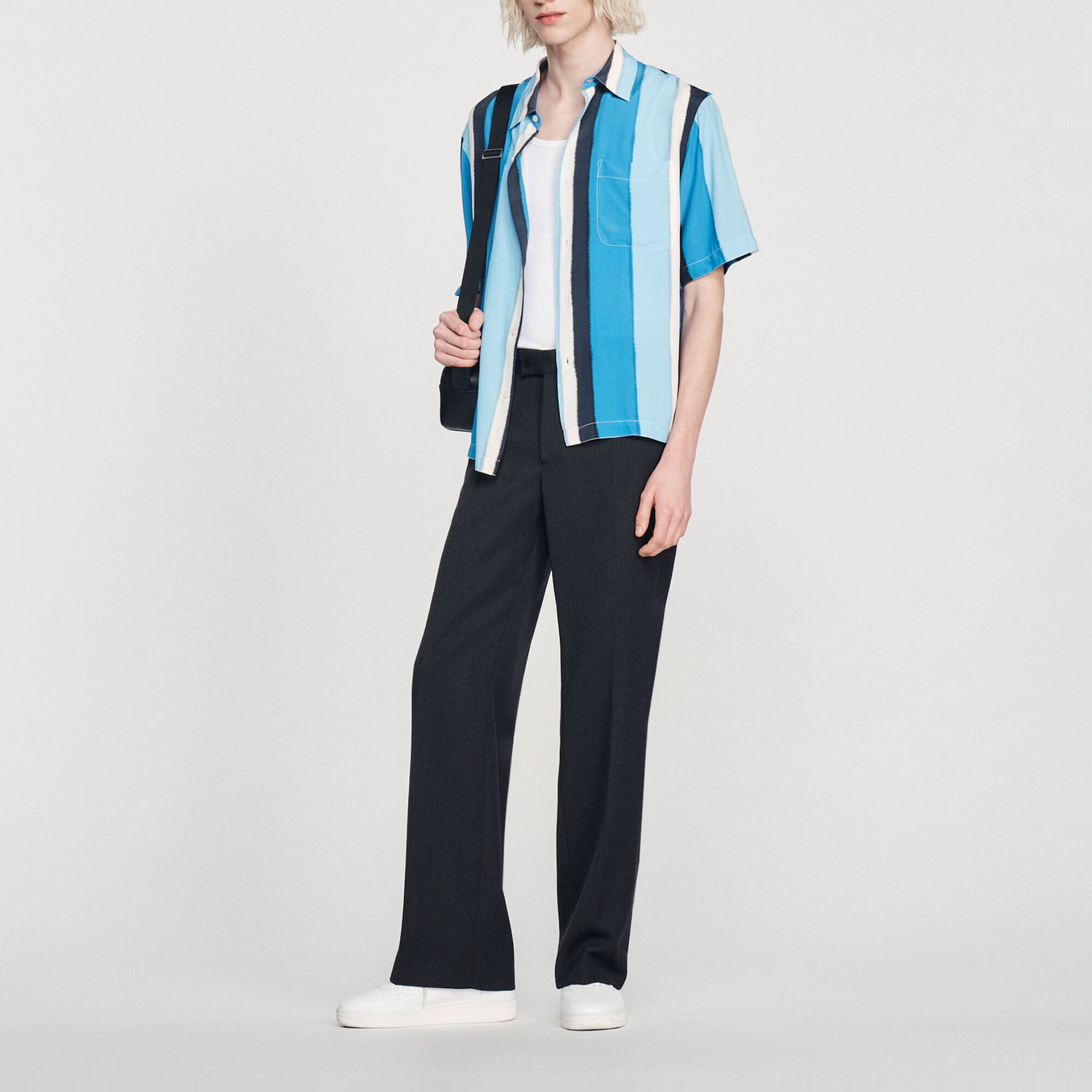 Soepelvallende strepenblouse, korte mouw