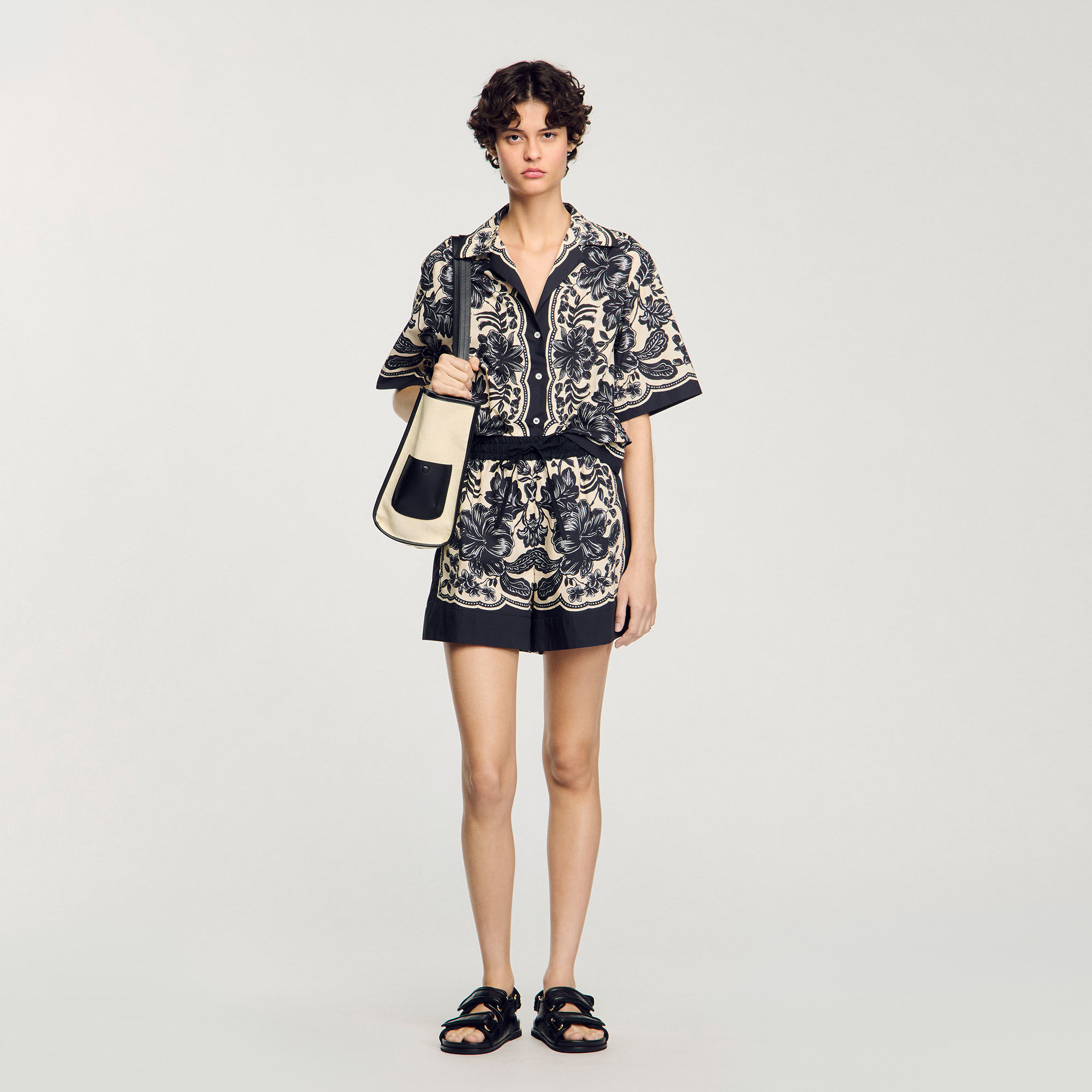 Short met bloemenprint