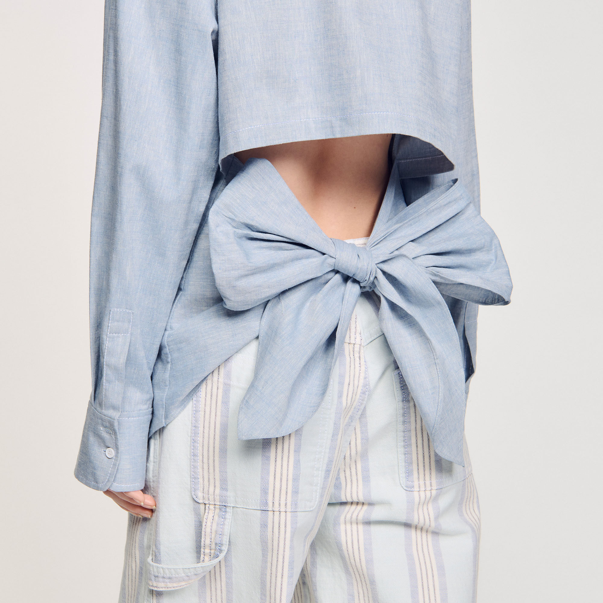 Overhemdblouse lang striksluiting op rug