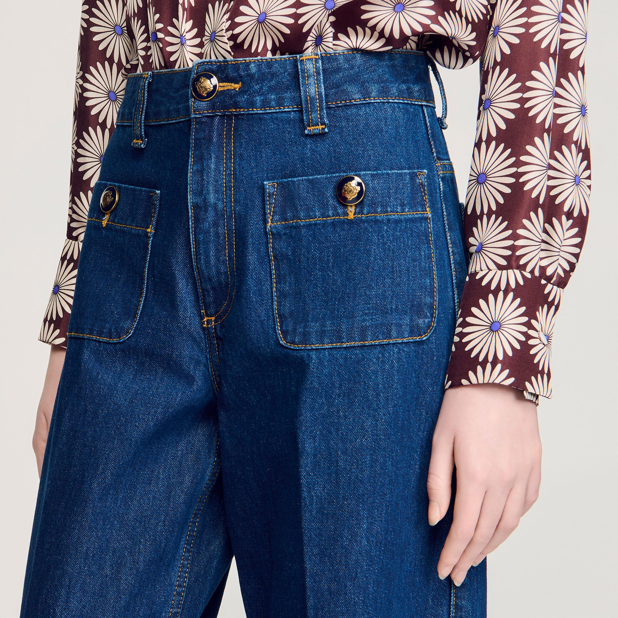 Rechte jeans brut opgestikte zakken