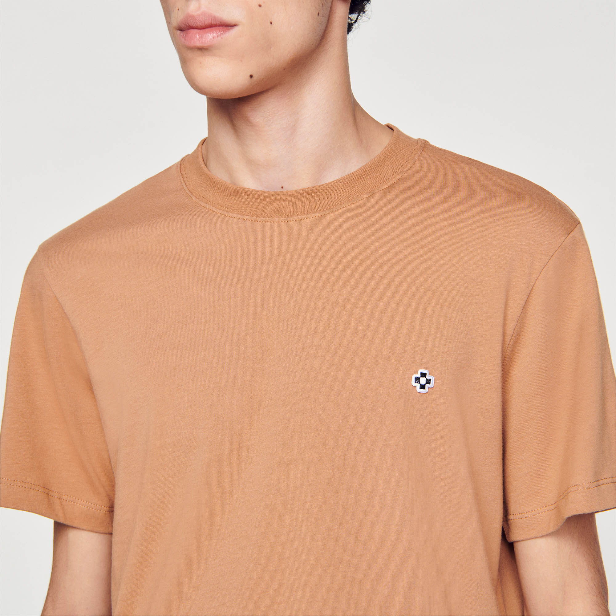 T-shirt met square cross-patch