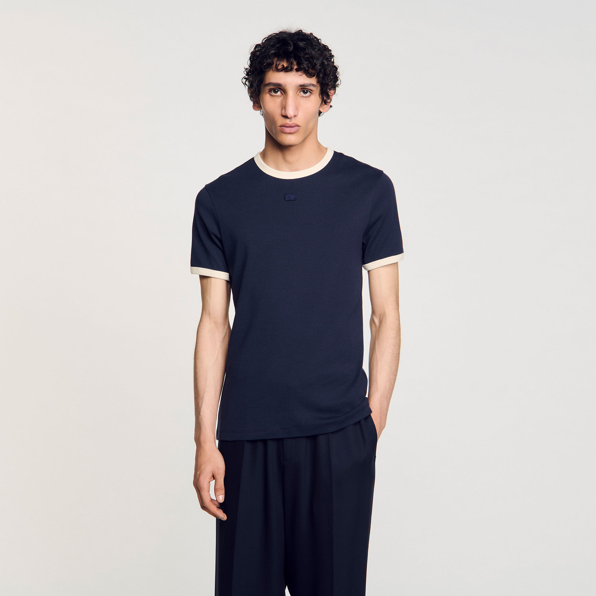 T-shirt tweekleurig met patch