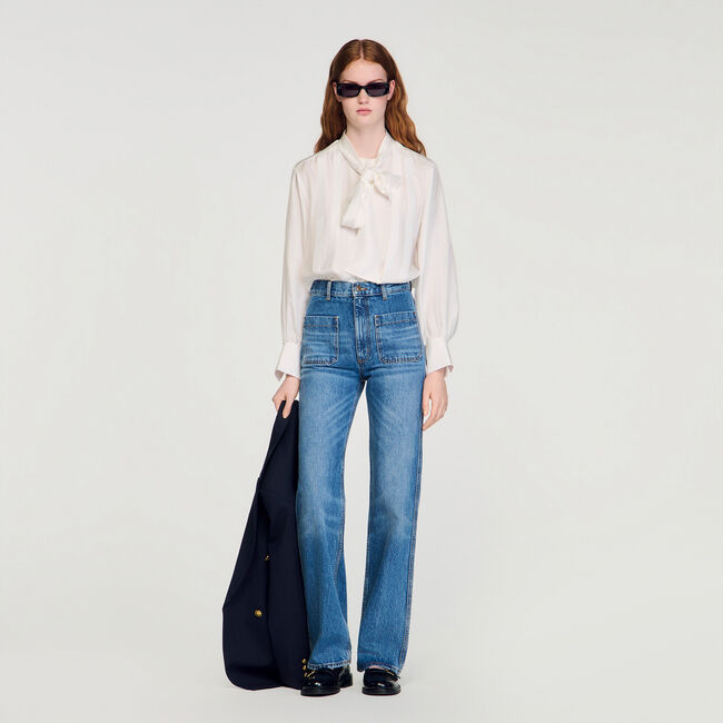 Zijden blouse met lavalli&egrave;re