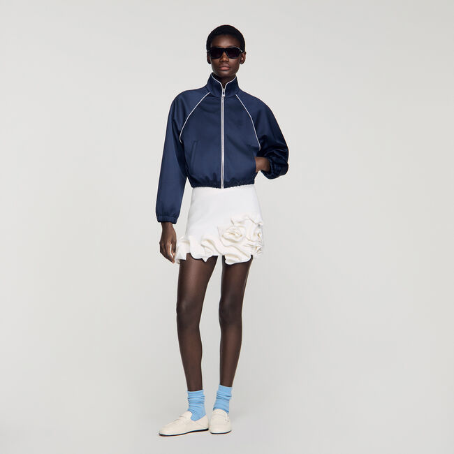 Kort satijnen jack geborduurd logo