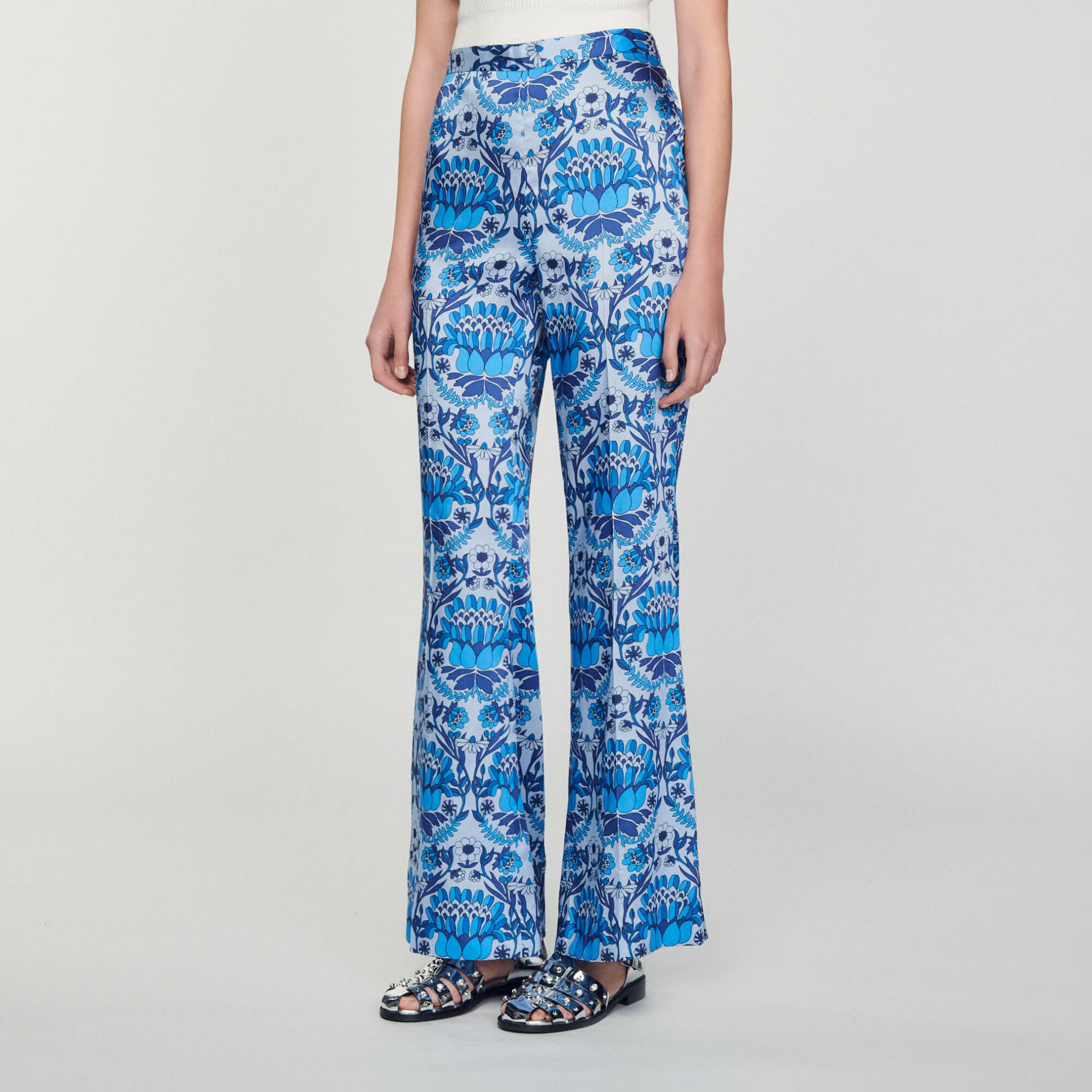 Soepelvallende pantalon met sjaalprint