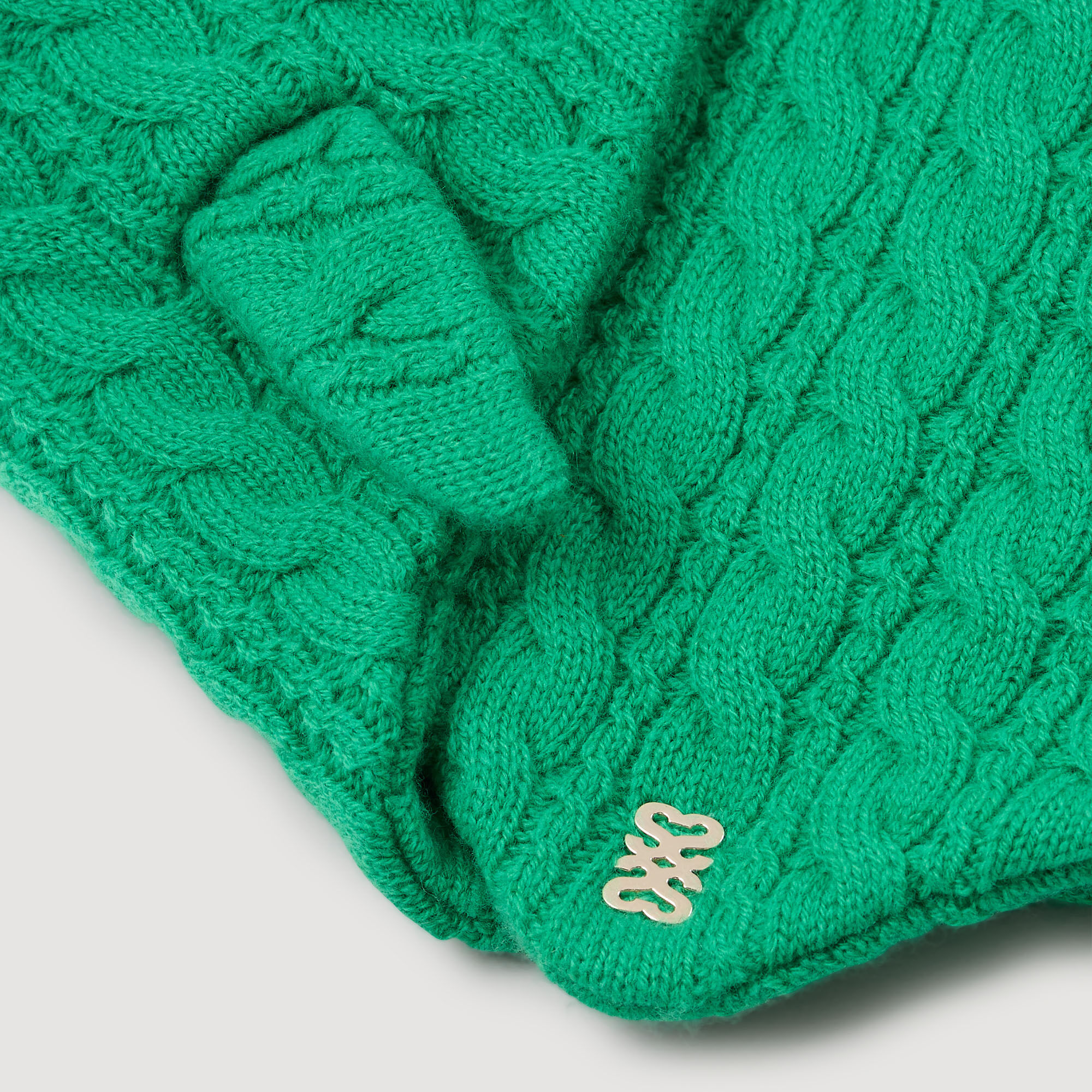 Bandana gebreid met kabels