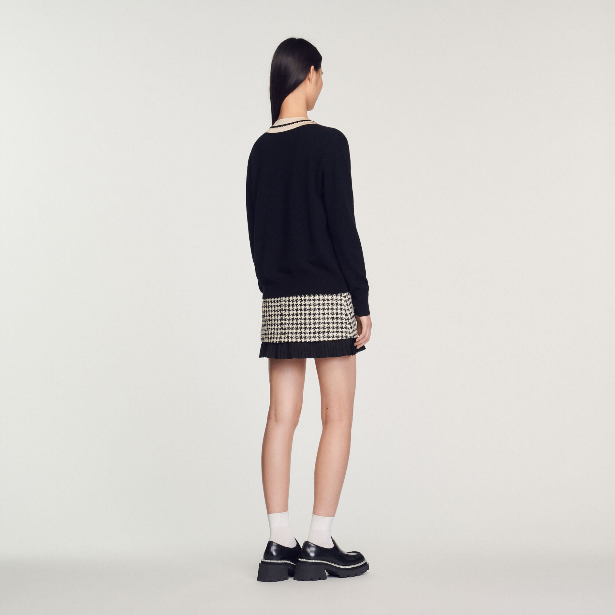 Trui met contrasterende V-hals