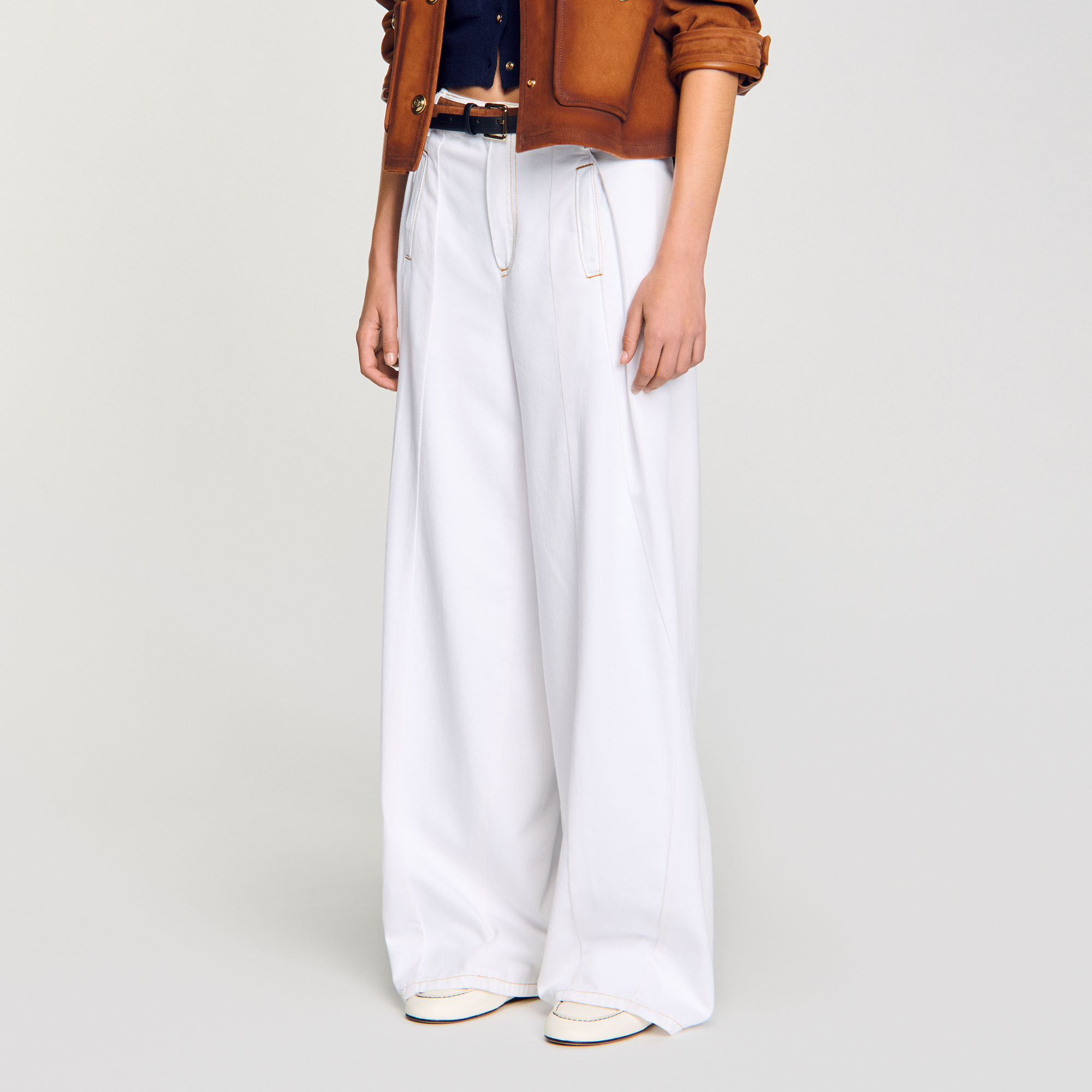 Jeans wijdvallend met stiksels