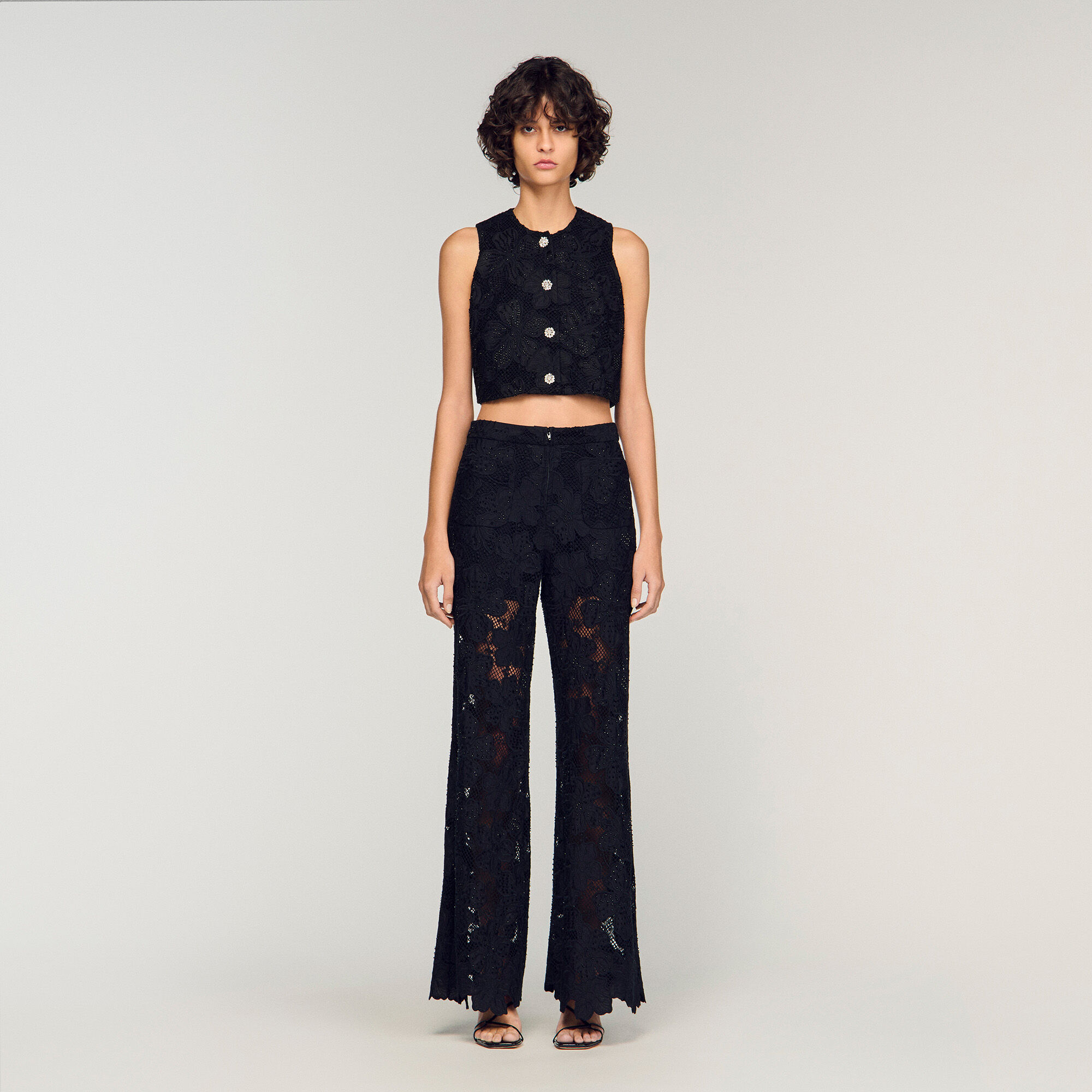 Pantalon van guipurekant