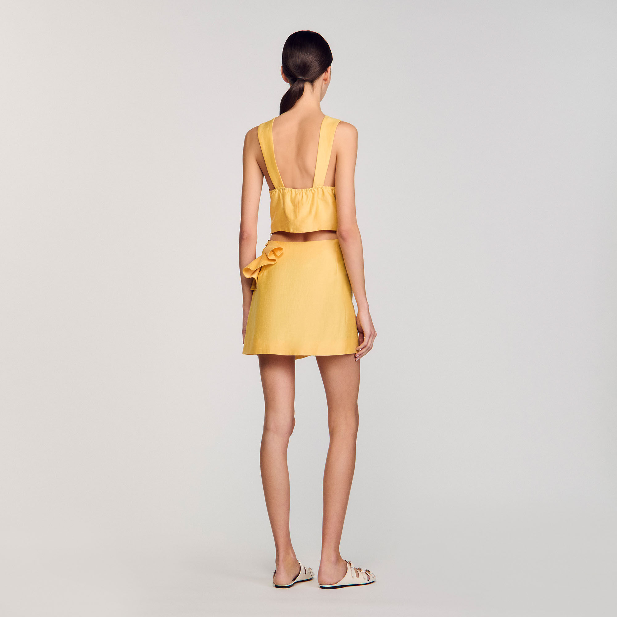 Korte top met volants