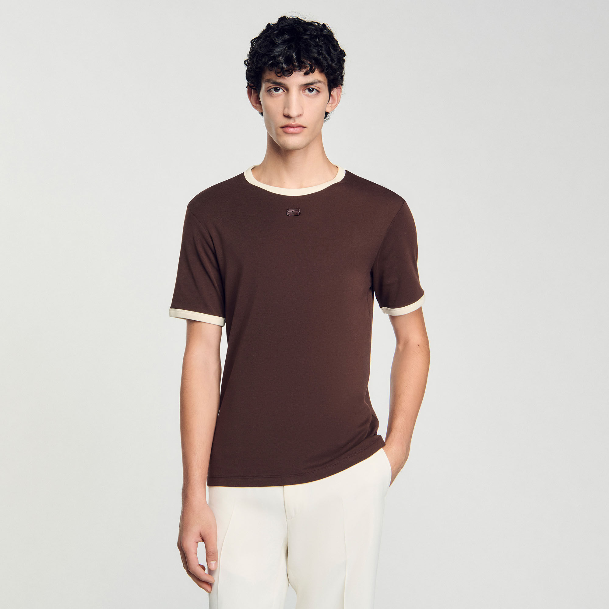 T-shirt tweekleurig met patch