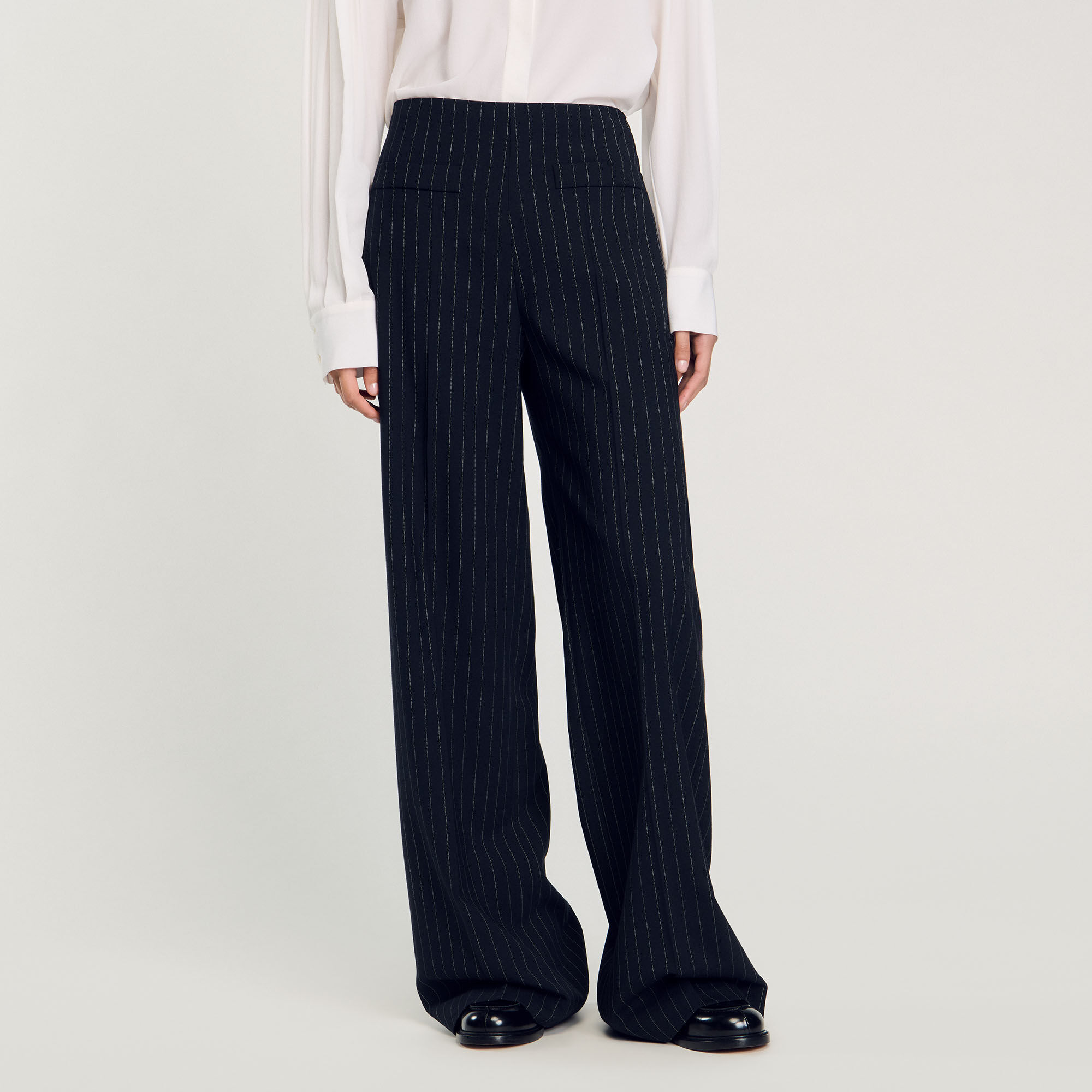 Rechte broek met dunne strepen