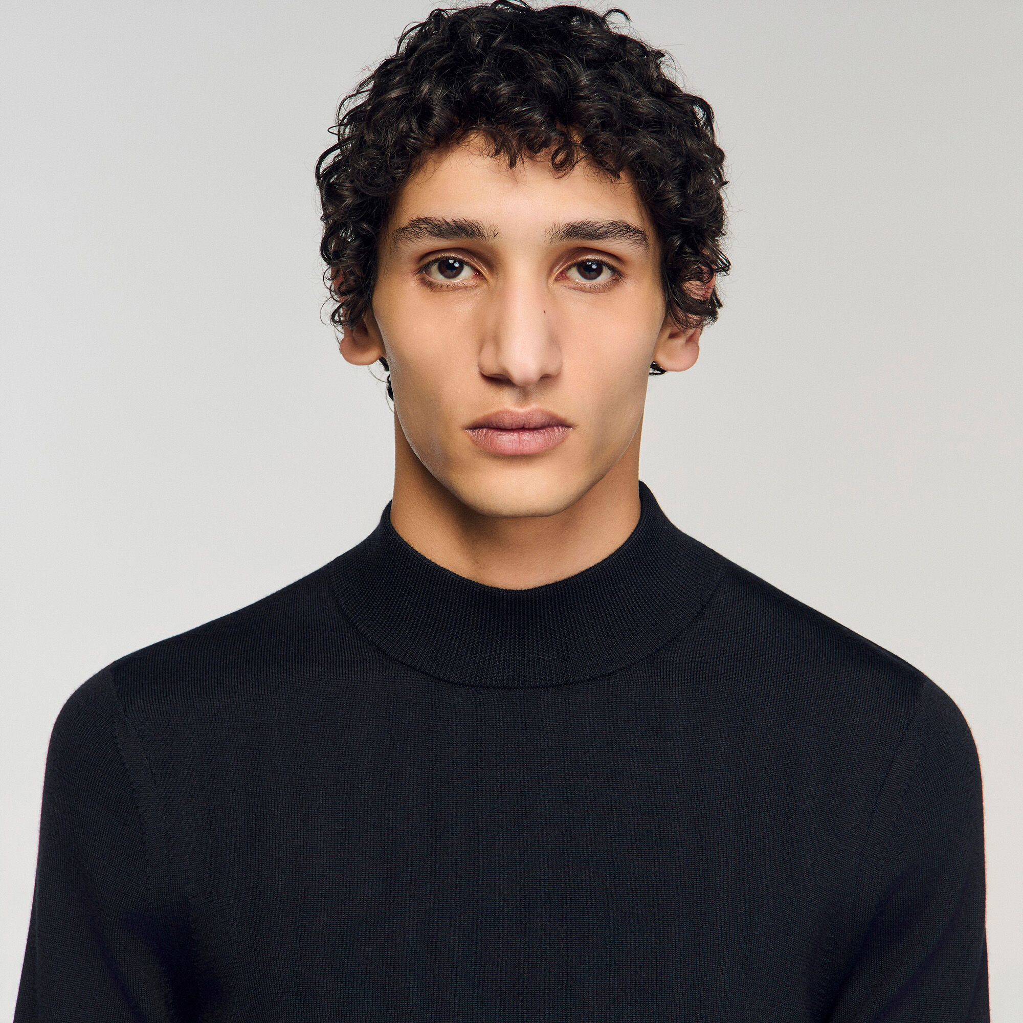 Wollen trui met opstaande kraag