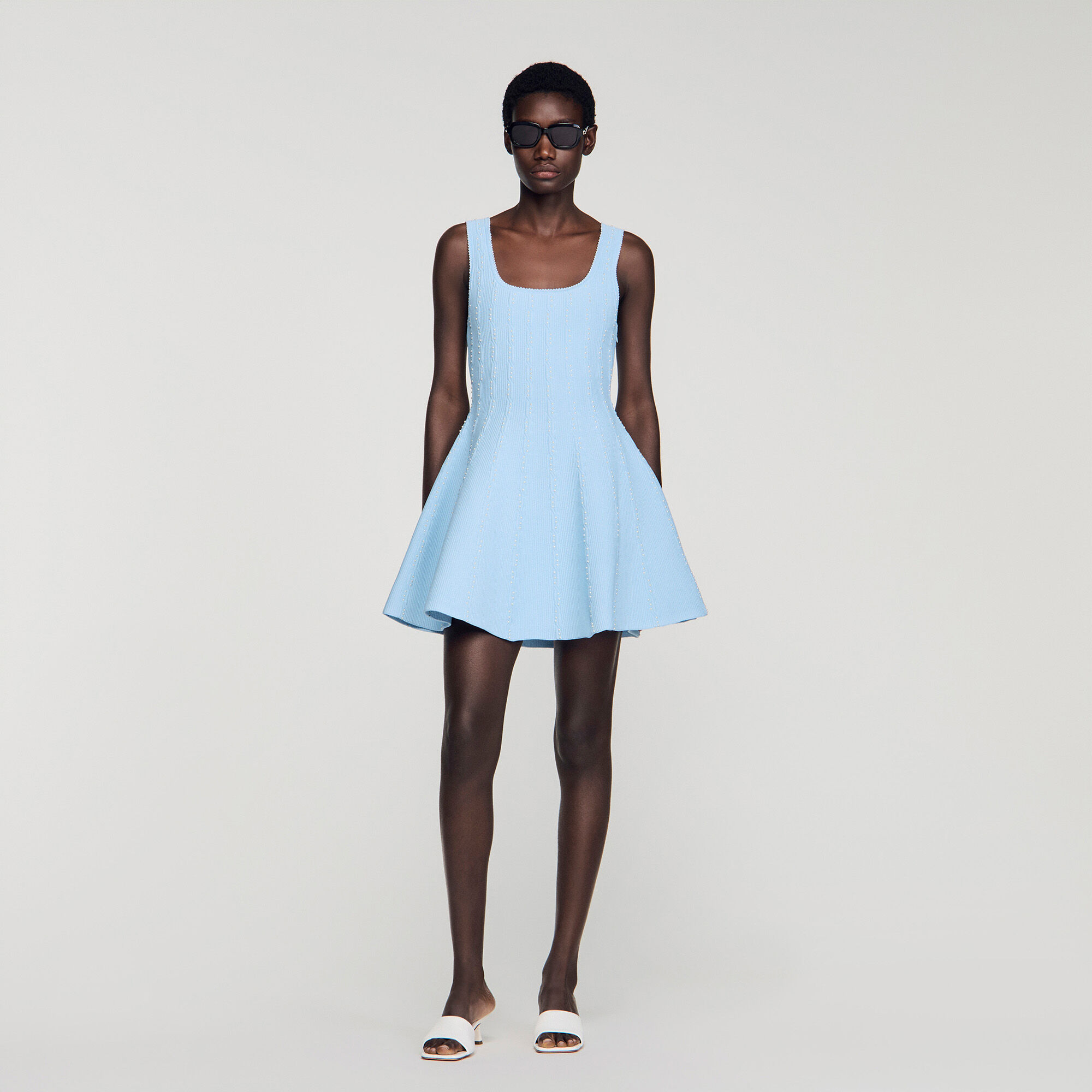 Korte gebreide jurk met parels