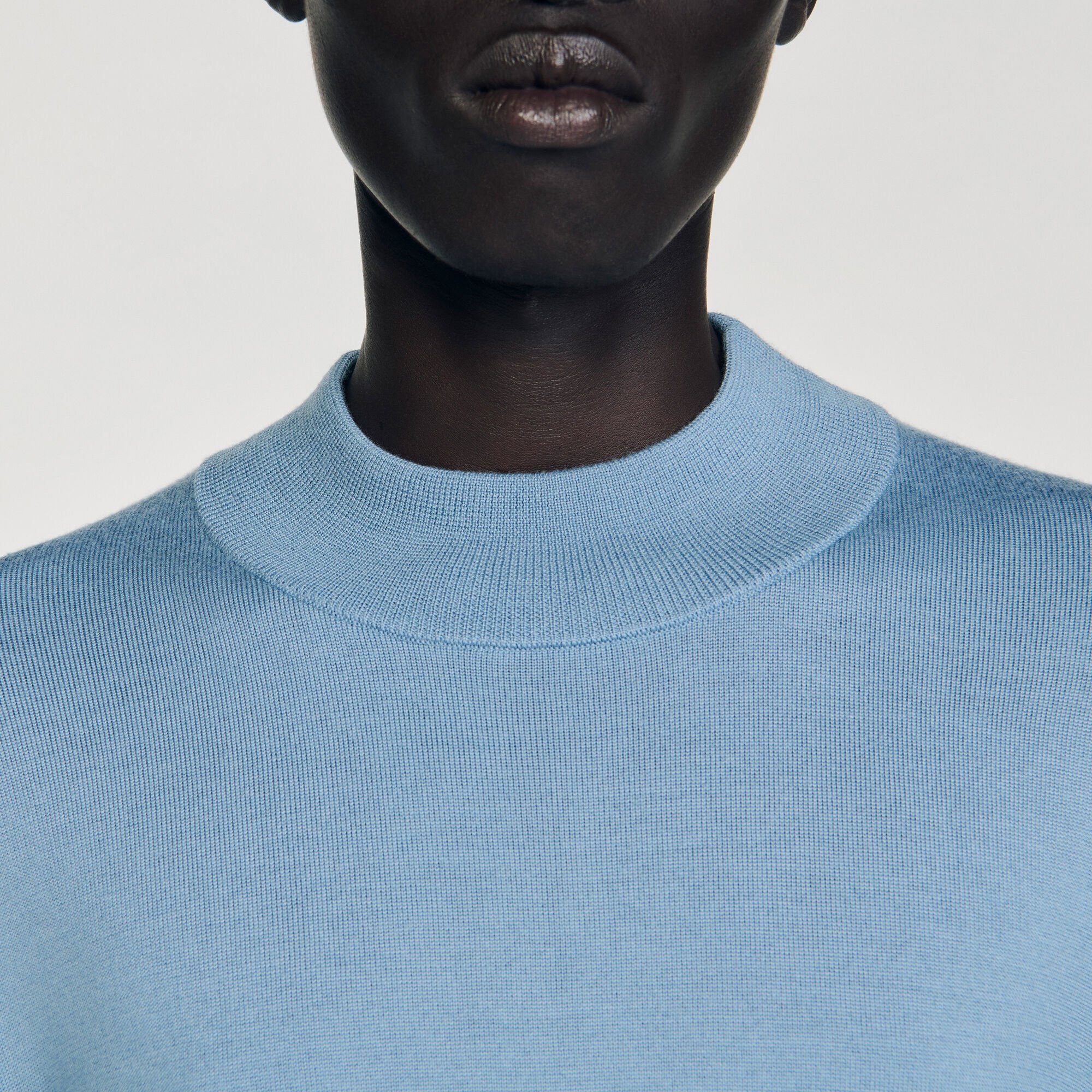 Wollen trui met opstaande kraag