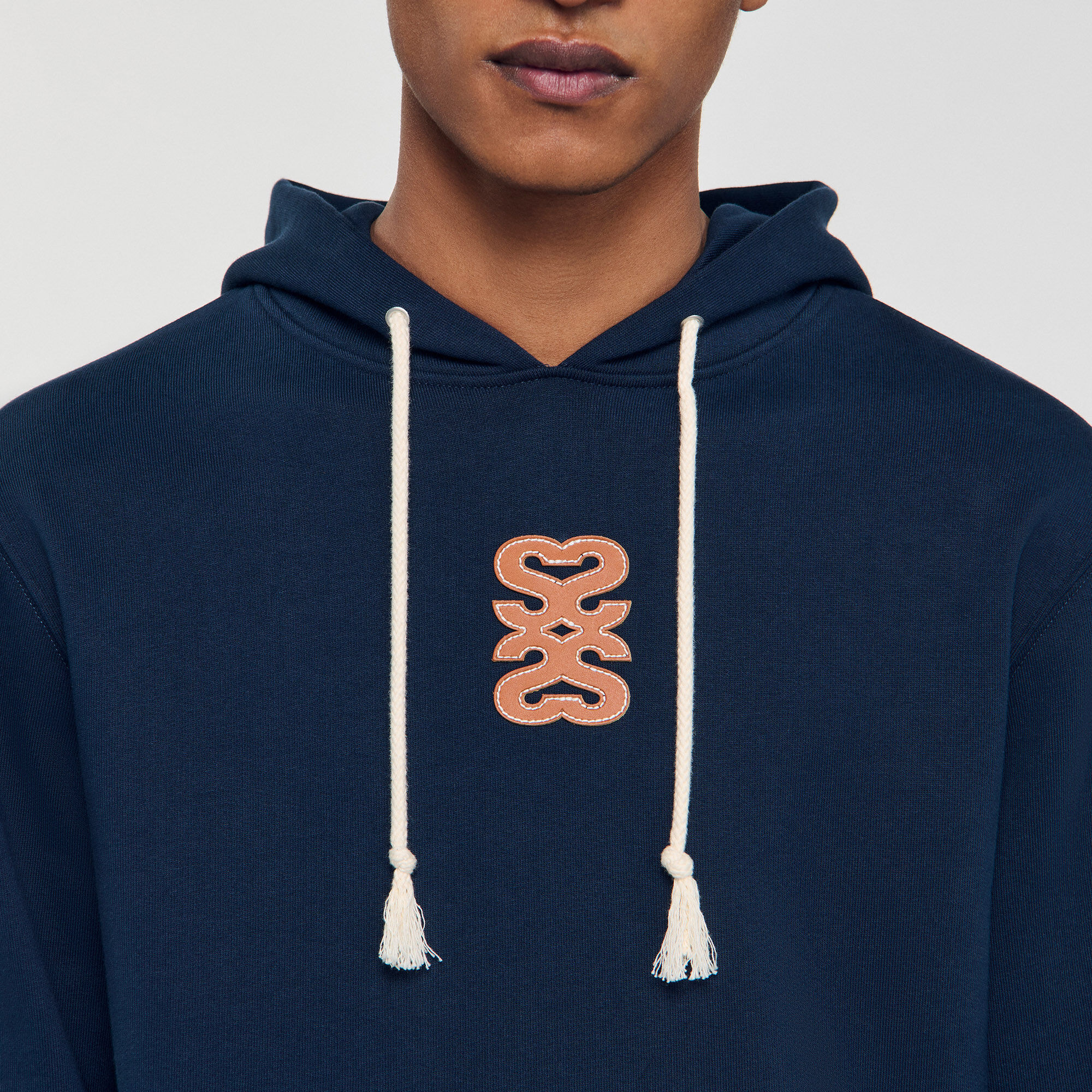 Sweatshirt met leren patch
