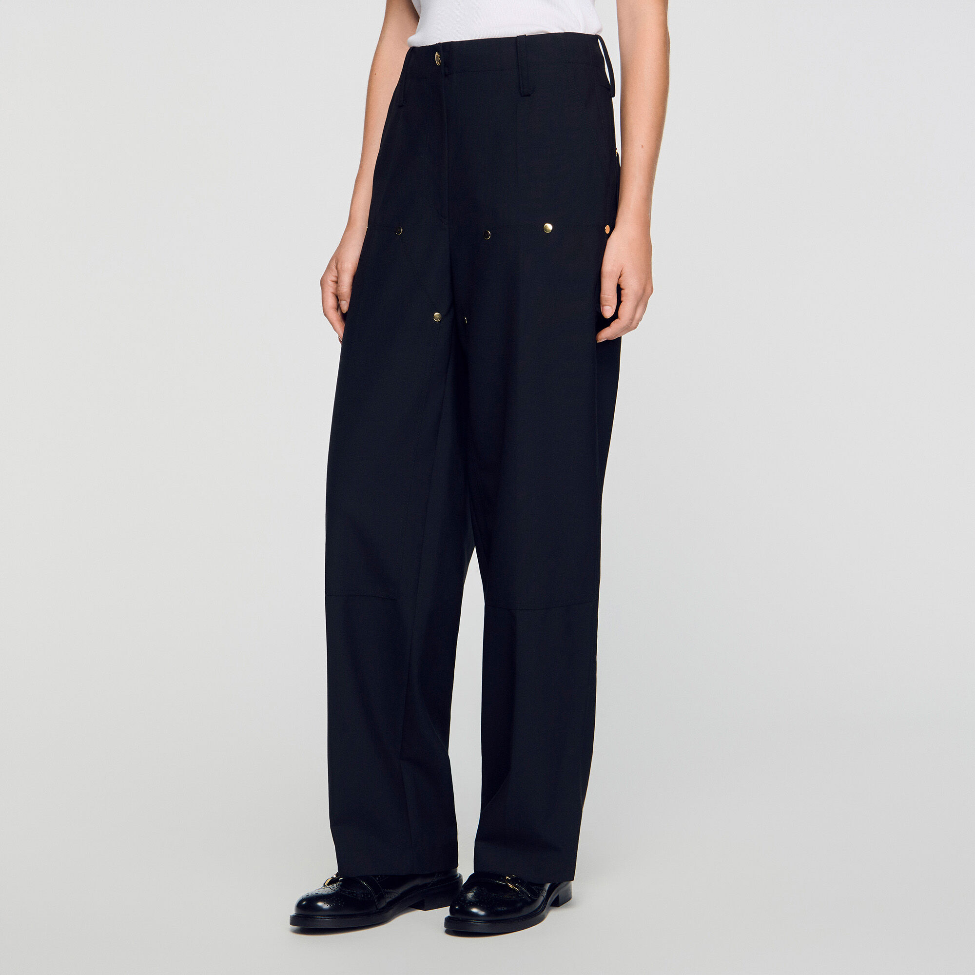 Lichte broek met klinknagels