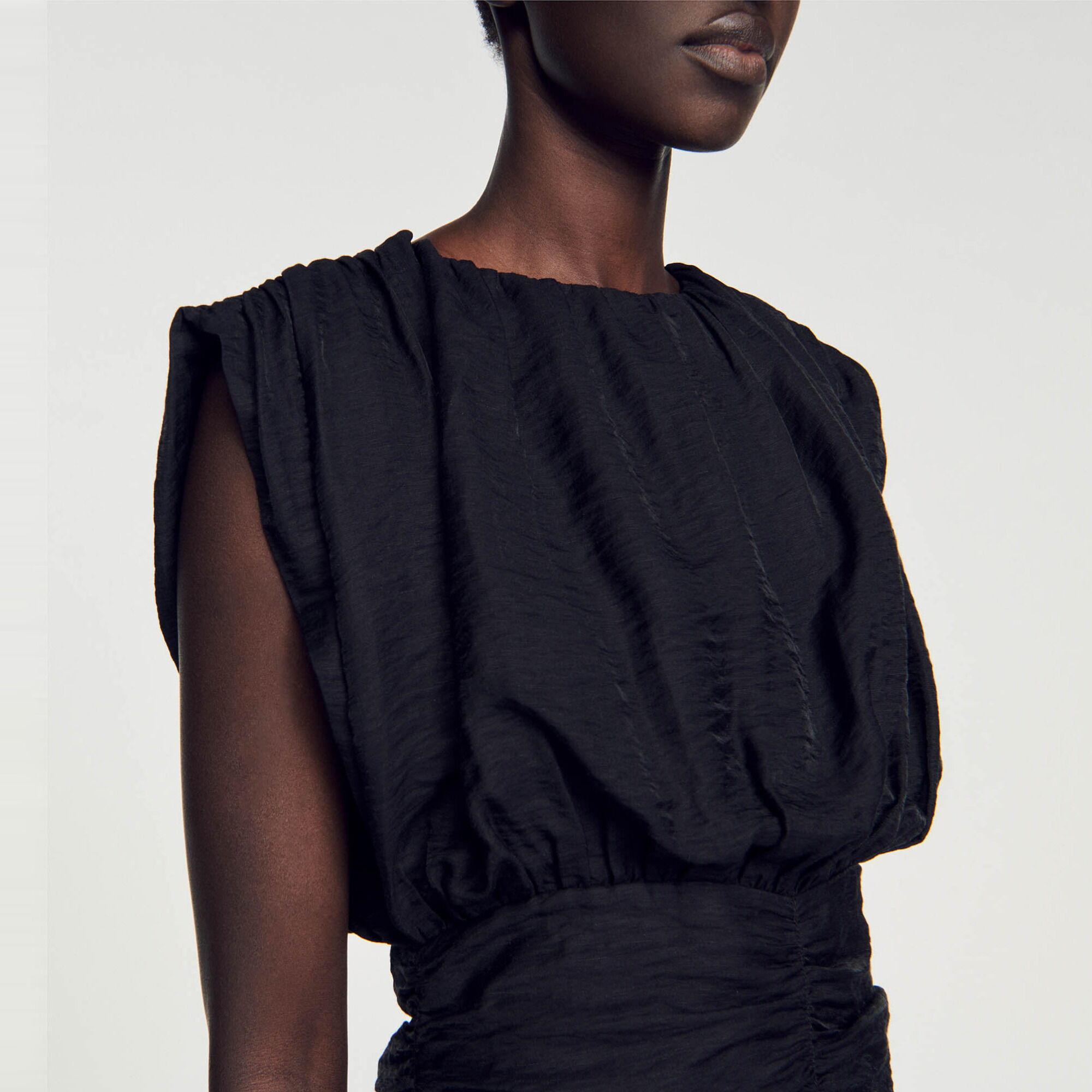 Korte gedrapeerde jurk