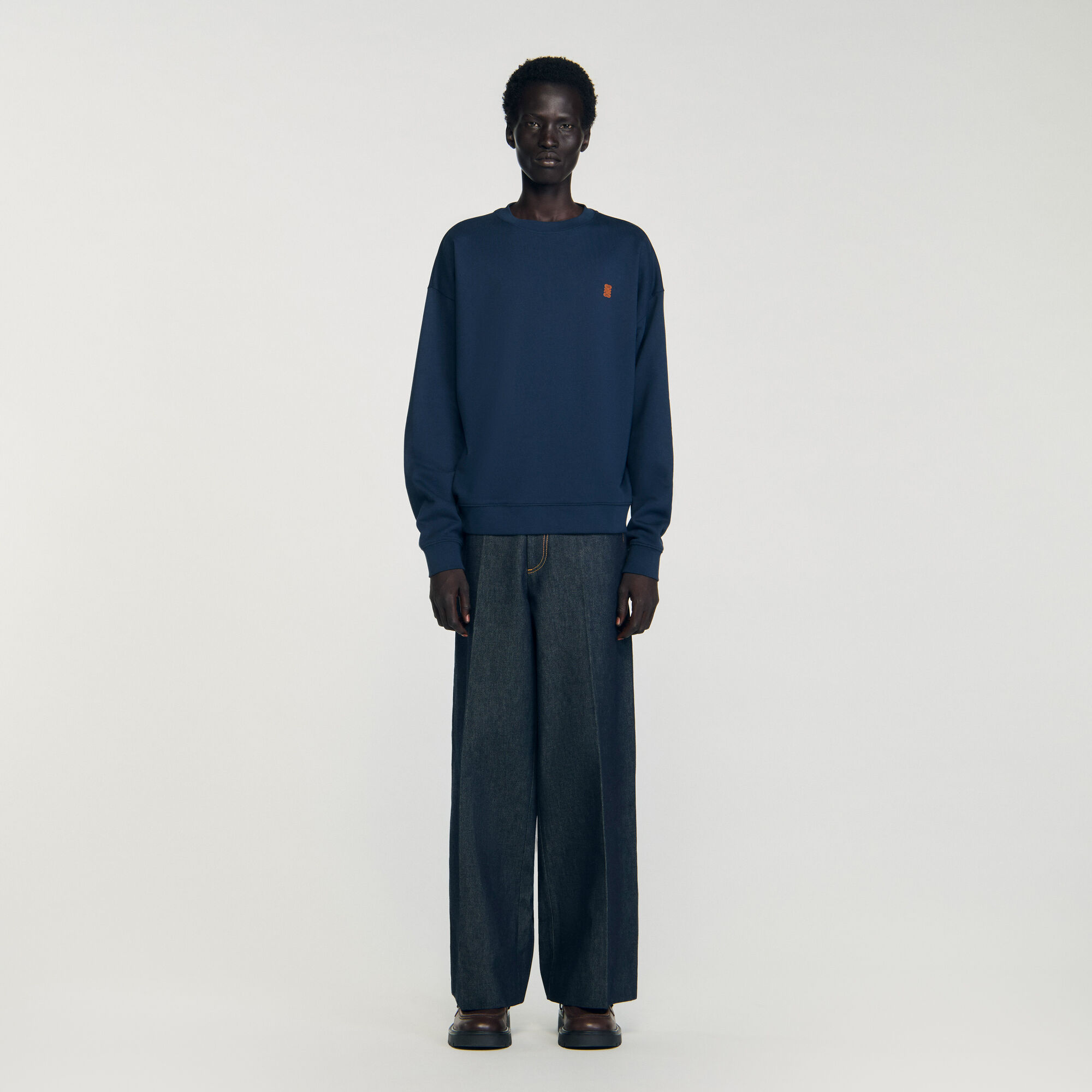 Sweatshirt oversized met leren patch