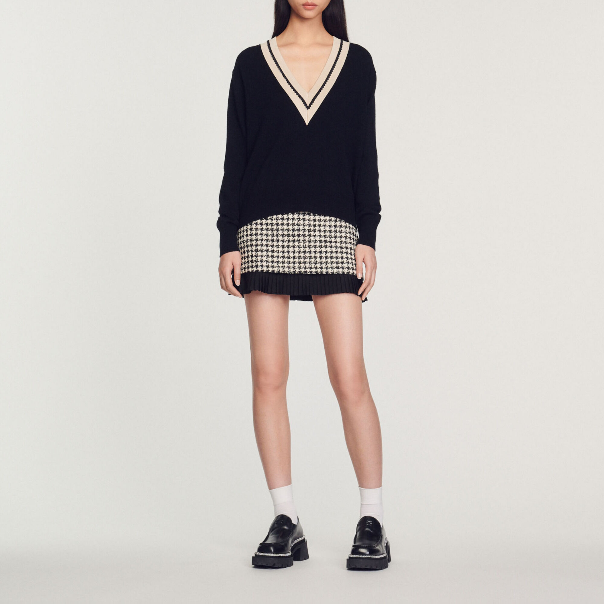 Trui met contrasterende V-hals