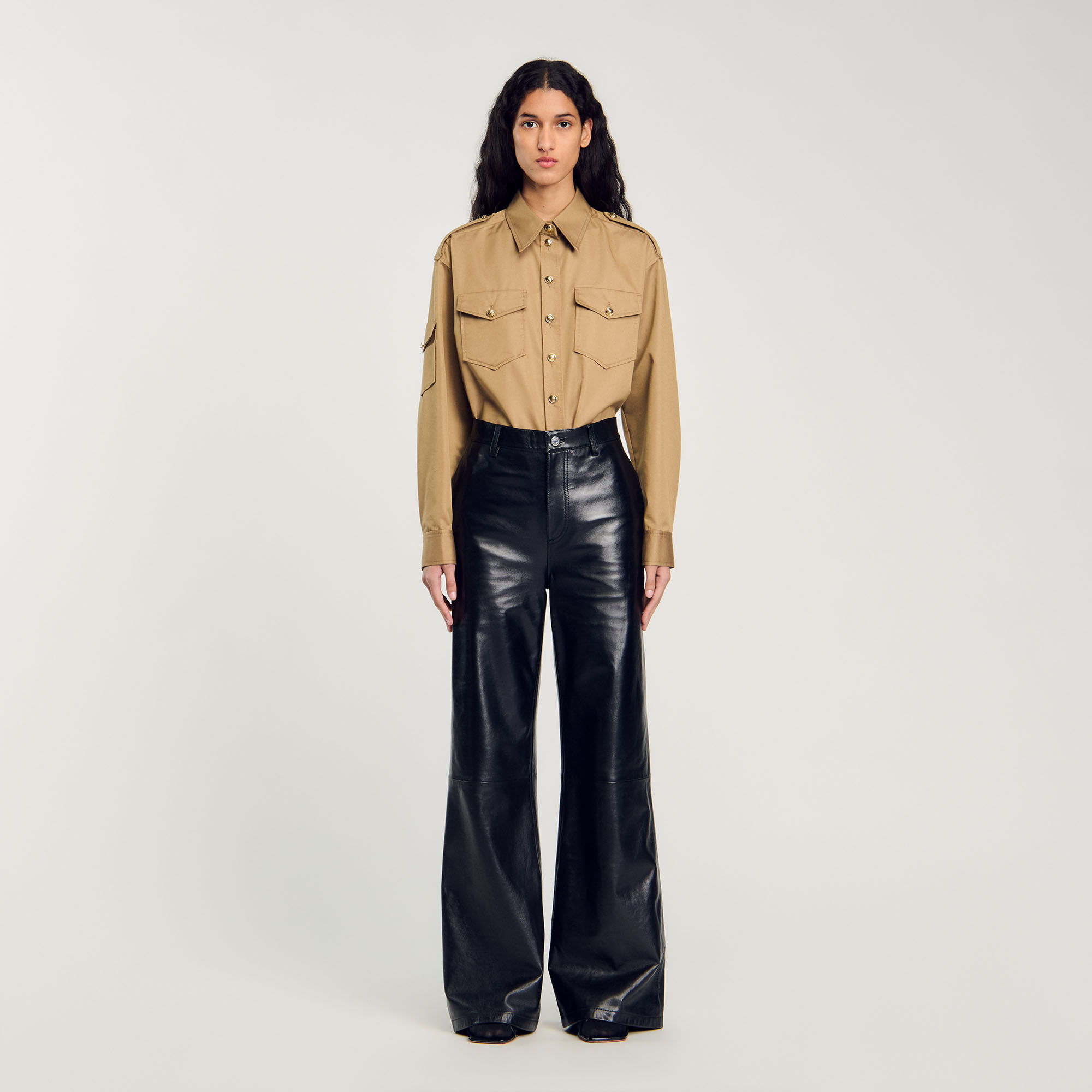 Flared leren broek top