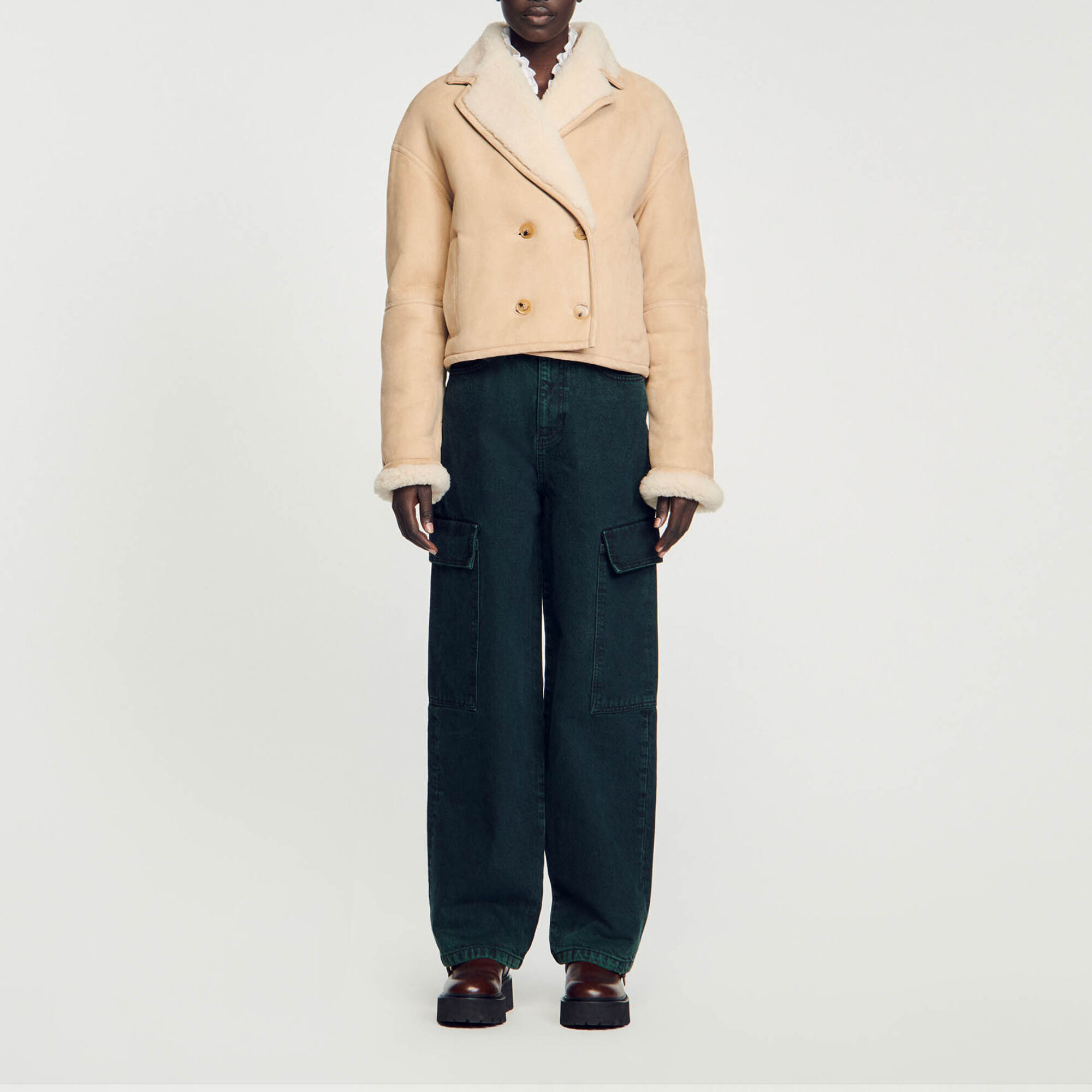 Korte jas van schapenvacht