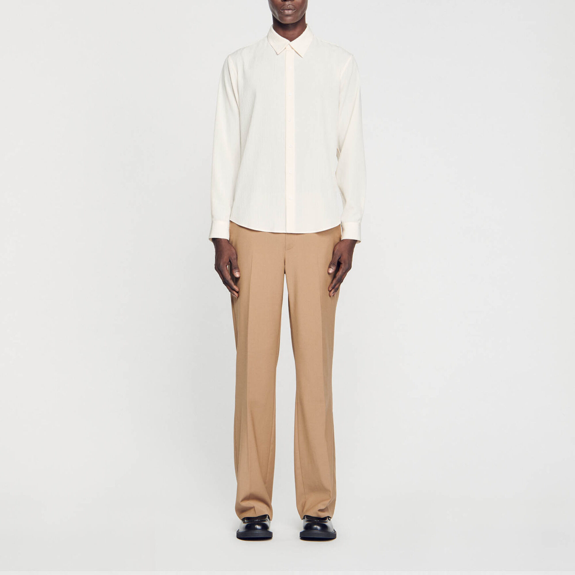 Soepel geplooid overhemd