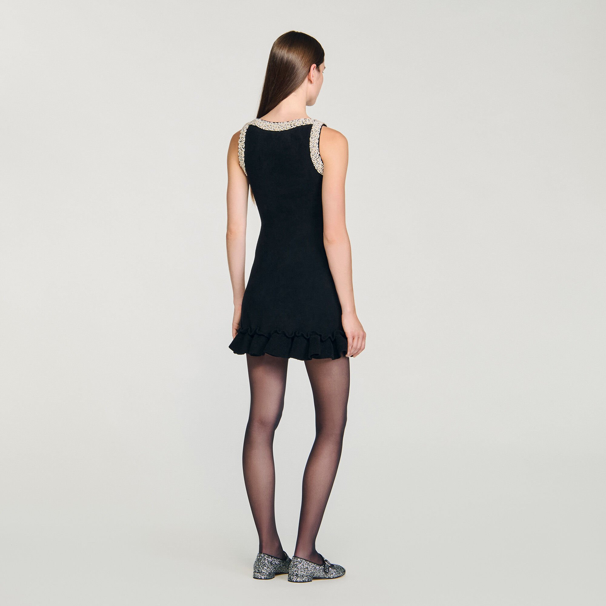 Korte jurk met parels