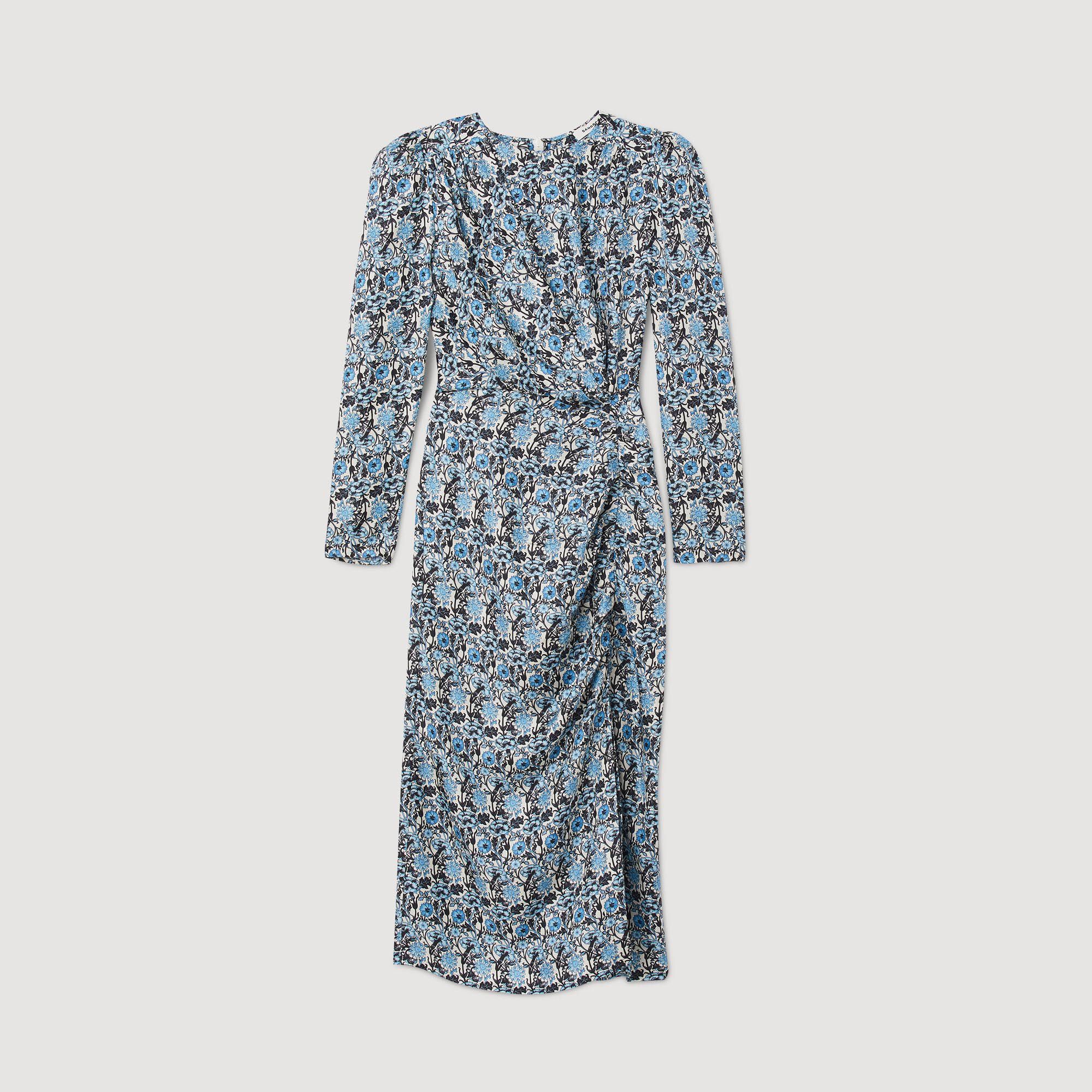 Lange en gedrapeerde zijden jurk