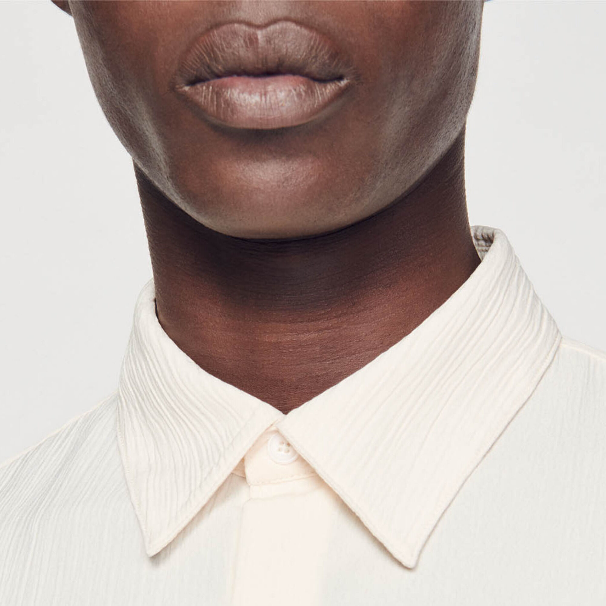 Soepel geplooid overhemd