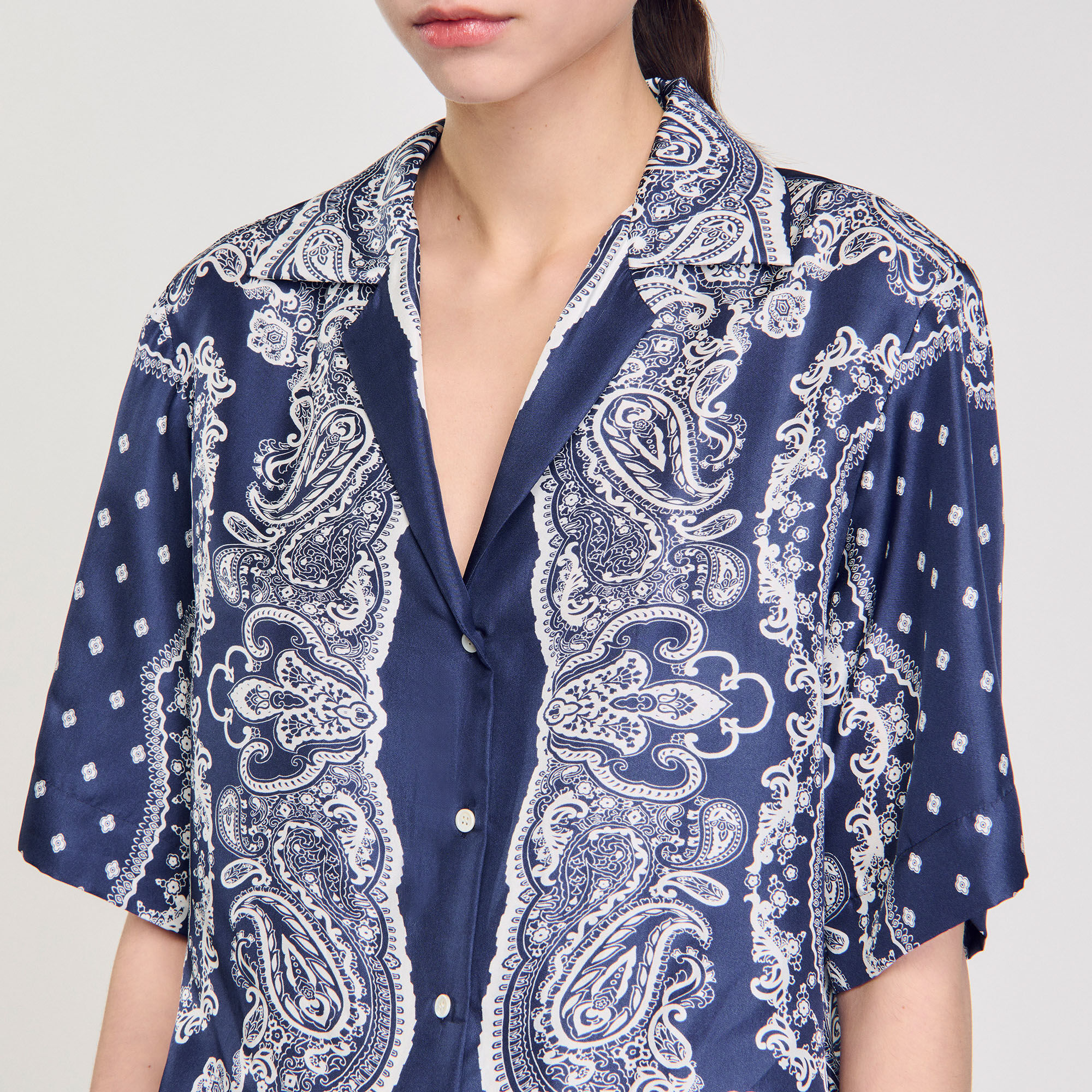 Overhemdblouse bandana print