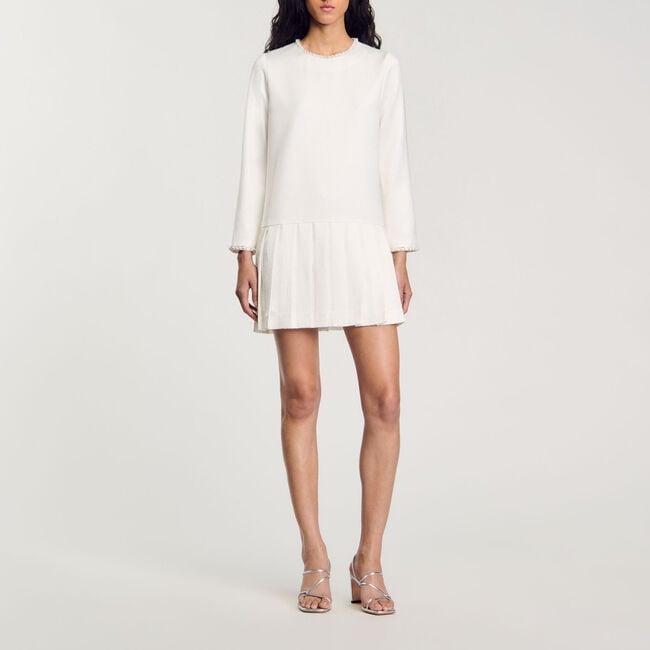 Korte jurk satijn met parels