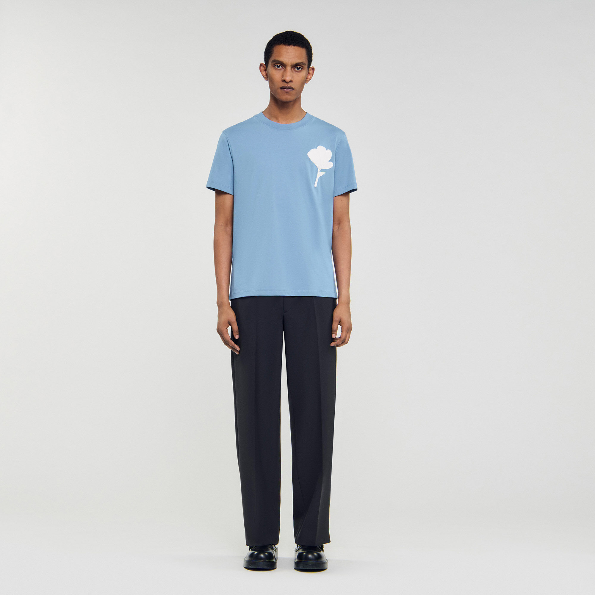 T-shirt met bloem patch