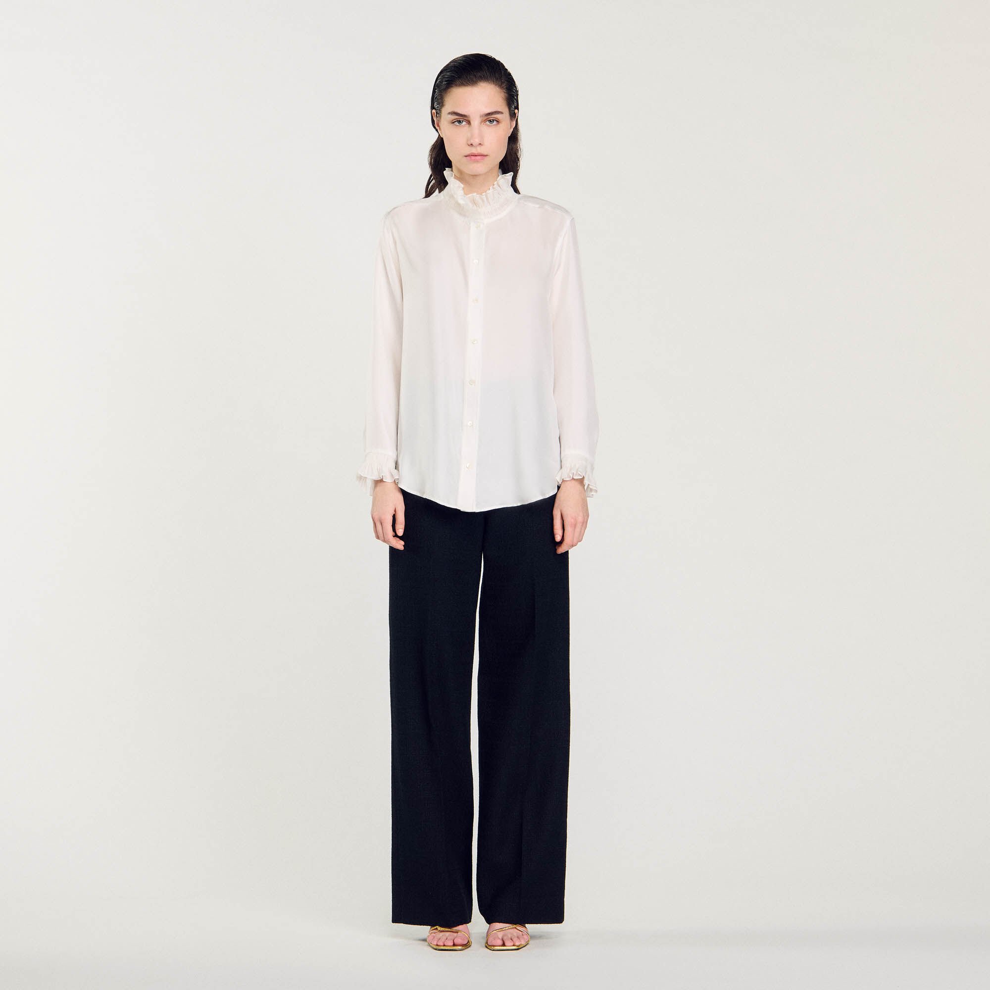 Soepelvallende blouse met plooikraag