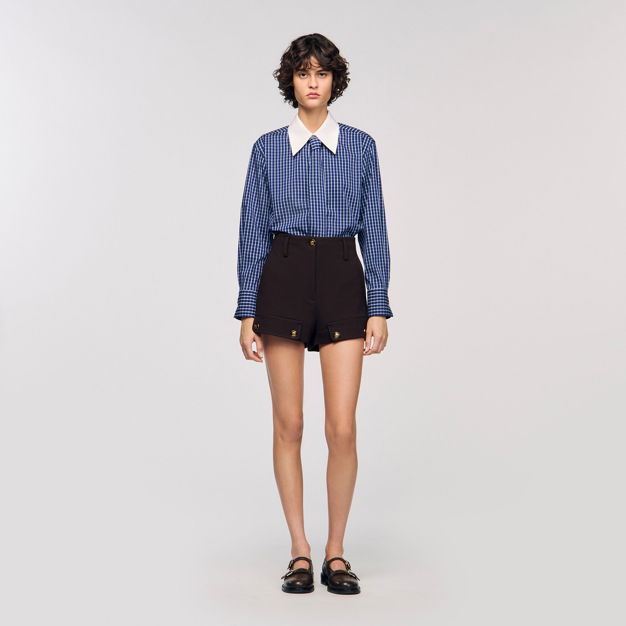 Overhemdblouse ruit en stropdas
