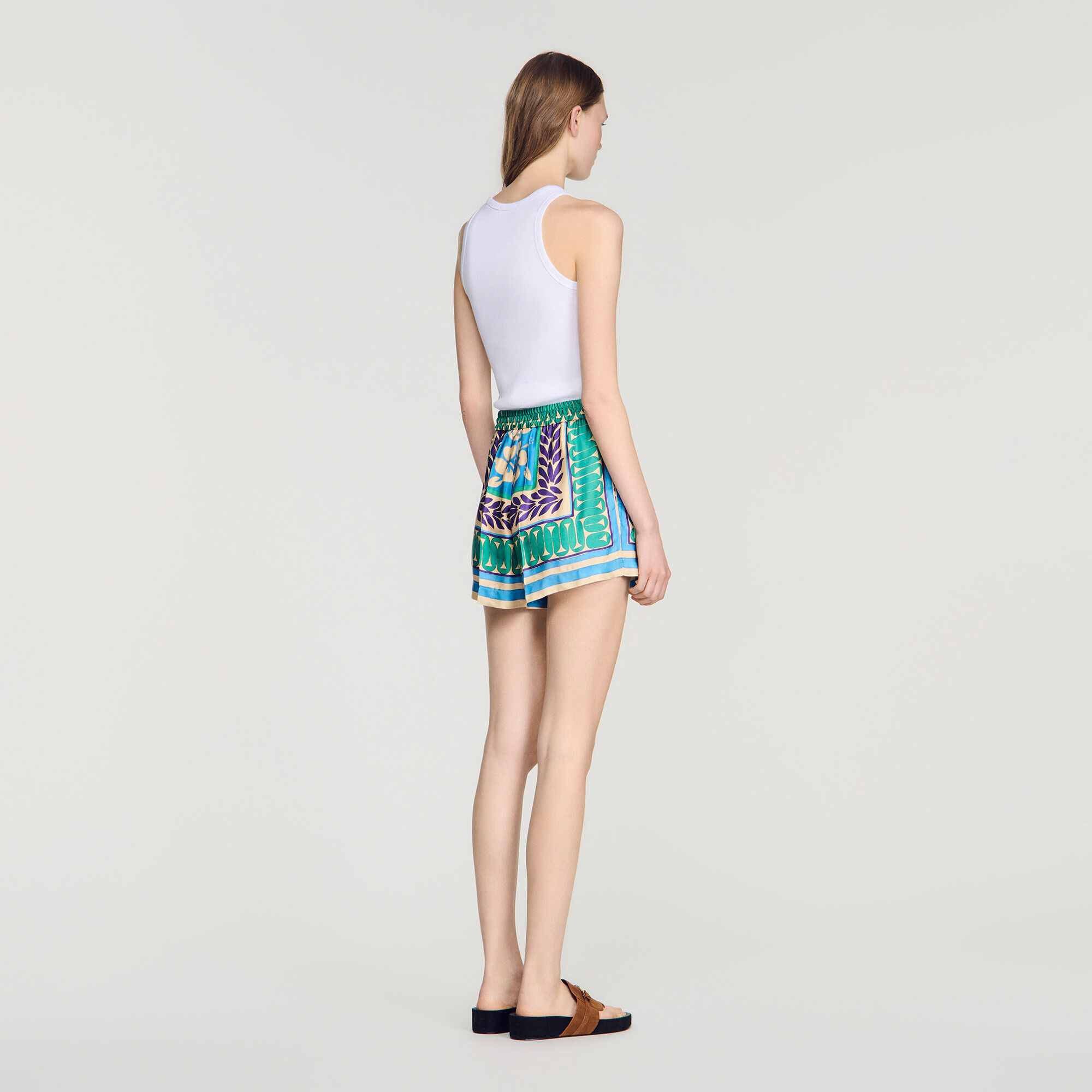 Korte short met bloemenprint