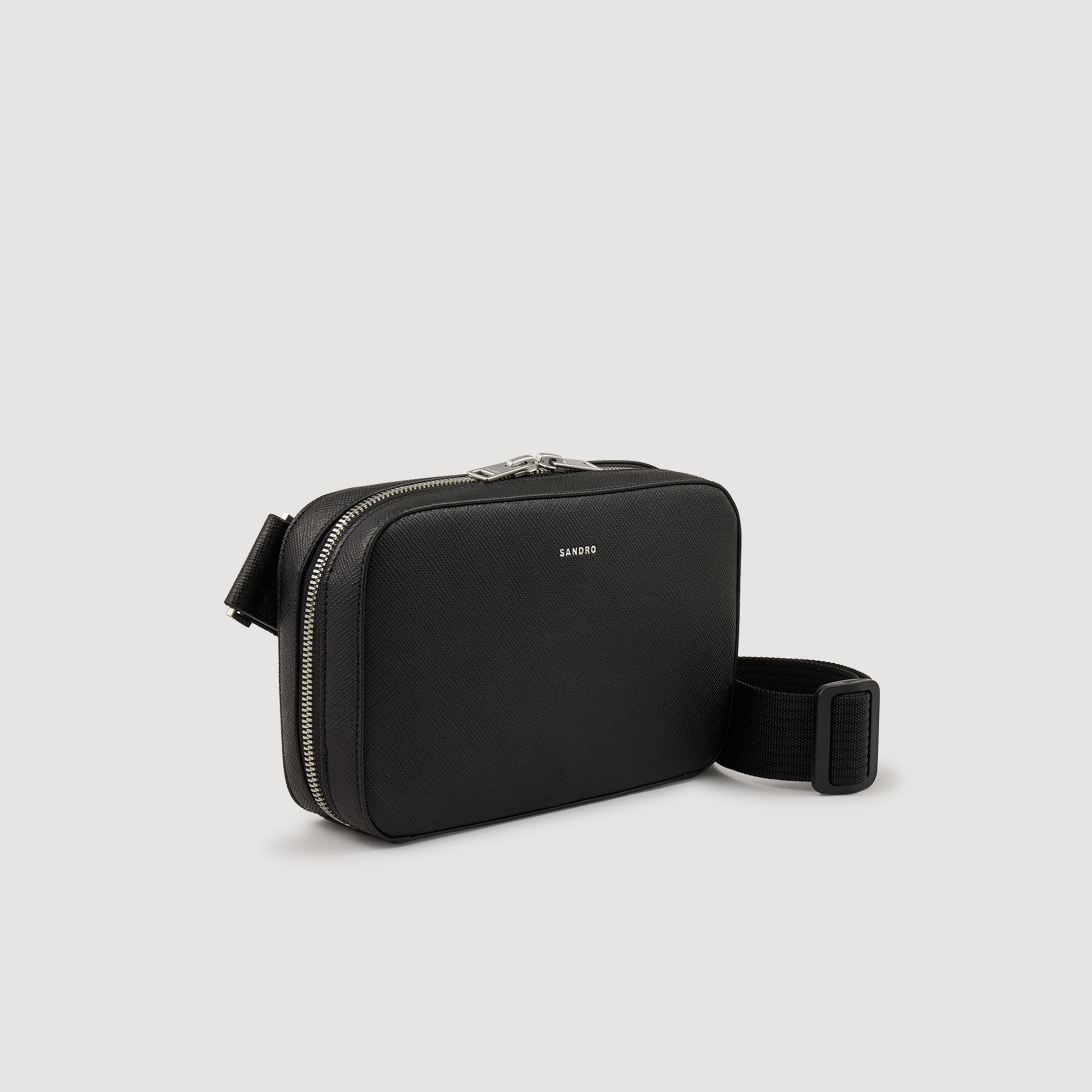 Kleine tas van gereconstrueerd leer