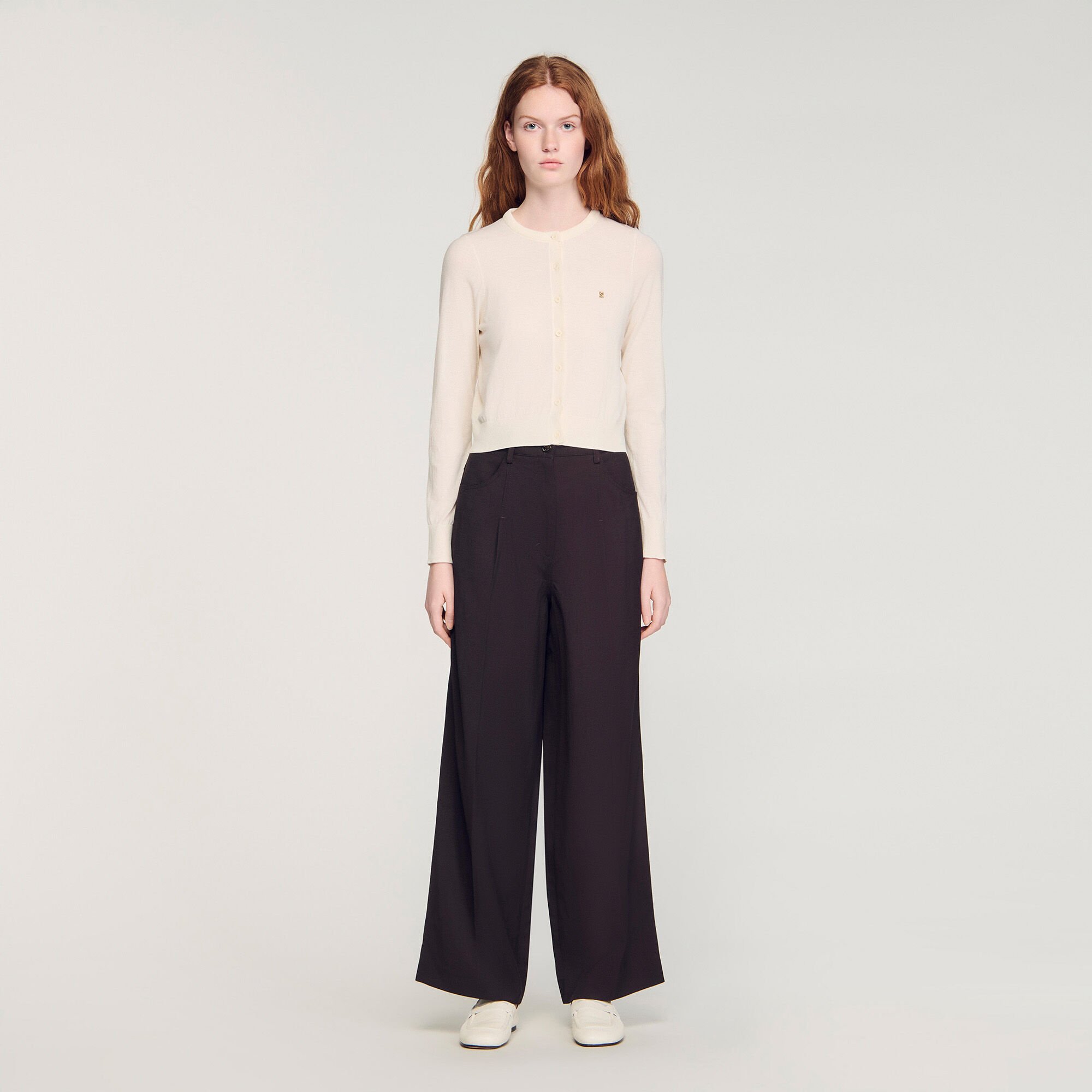 Kort cardigan met gewatteerde kraag